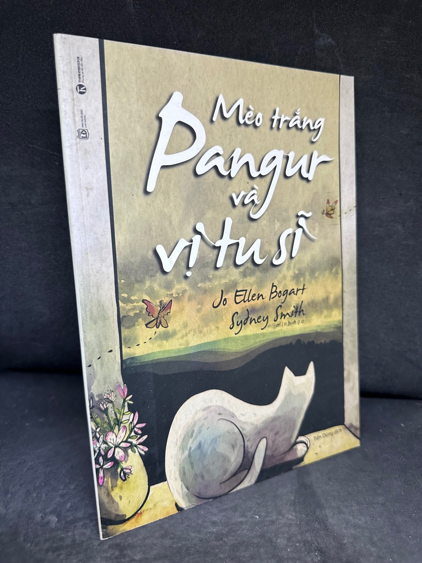 [Phiên Chợ Sách Cũ] Mèo Trắng Pangur Và Vị Tu Sĩ - Jo Ellen Bogart, Sydney Smith 2804, 2018 SBM