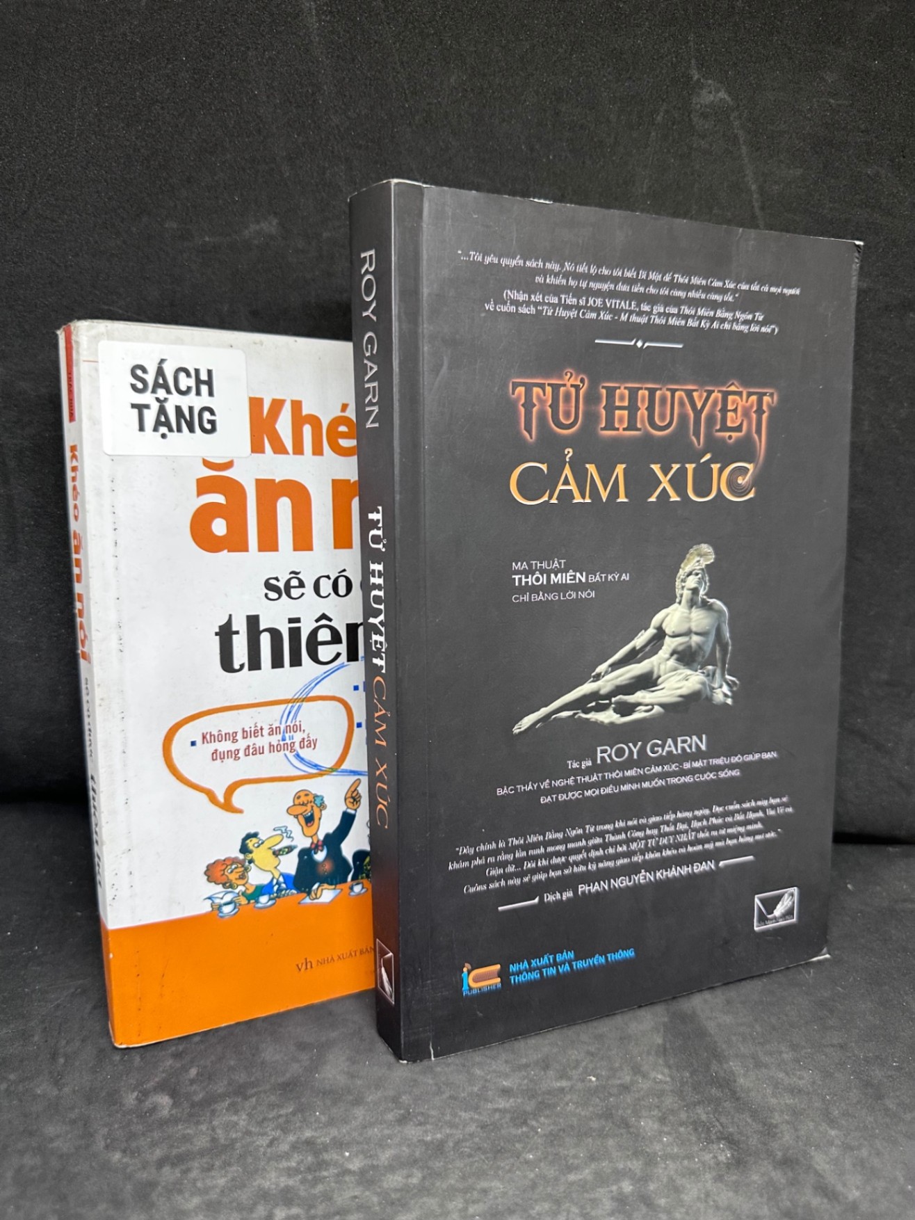 [Phiên Chợ Sách Cũ] Tử Huyệt Cảm Xúc (có sách tặng kèm) - Roy Garn 2804, 2017 SBM