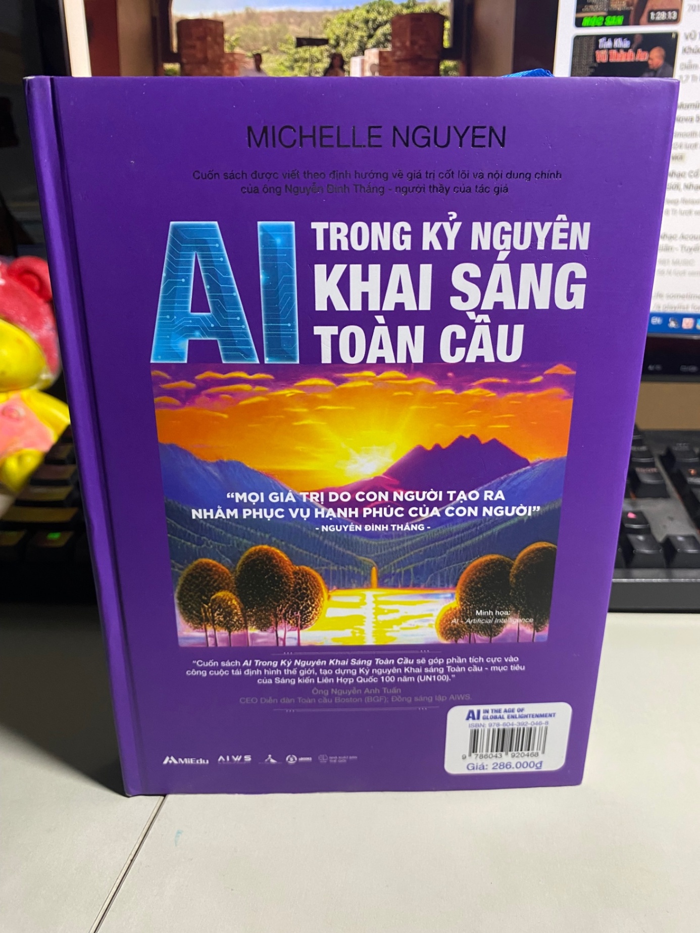 Al trong kỷ nguyên khai sáng toàn cầu- Sách song ngữ Anh - Việt- bìa cứng- sách mới 98% STB632