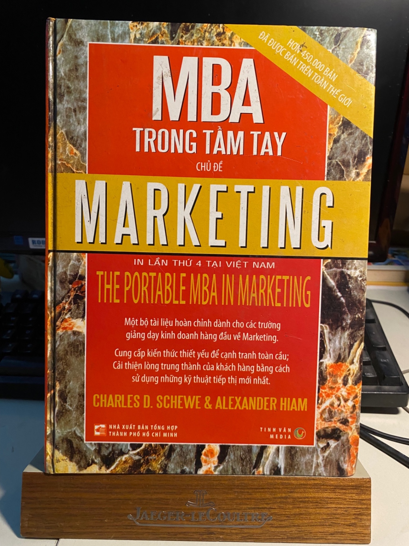 MBA Trong Tầm Tay - Chủ Đề Marketing-Tác giả Alexander Hiam, Charles DSchewe-NXB NXB Tổng hợp TP.HCM STB920