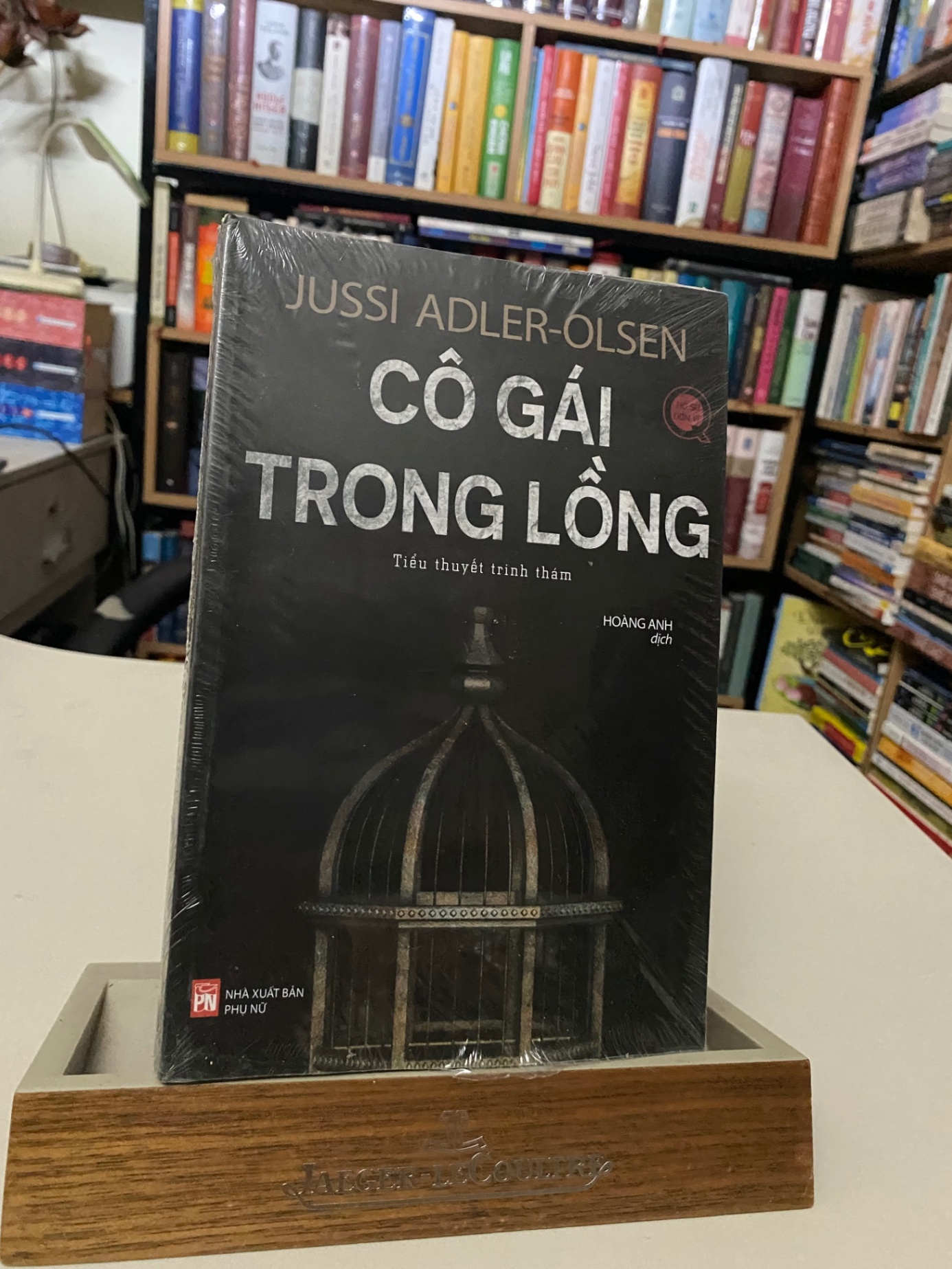 Cô Gái Trong Lồng-Tác giả Jussi Adler-Olsen- Trinh Thám- Mới còn seal STB562