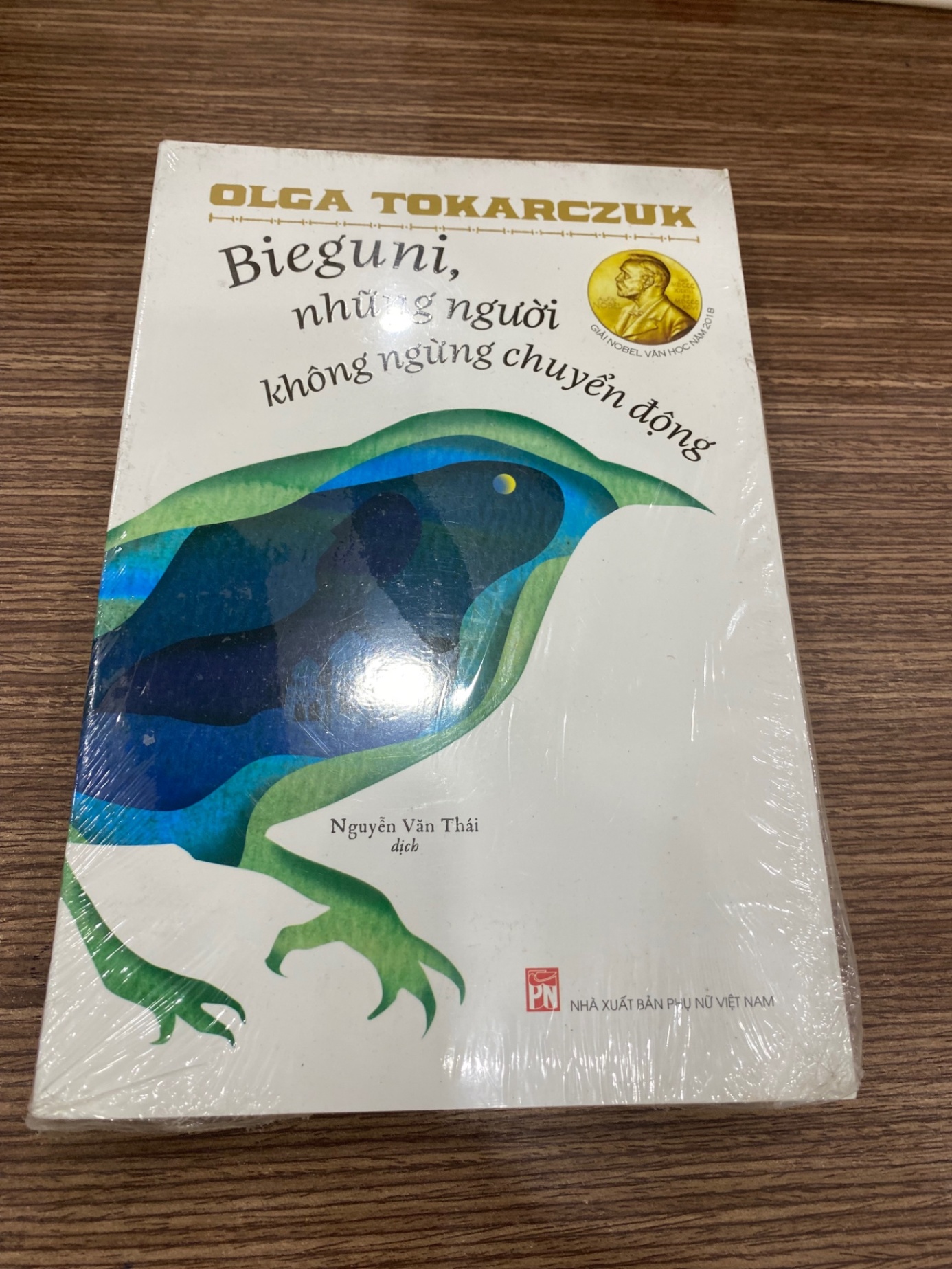 Bieguni, Những Người Không Ngừng Chuyển Động-Tác giả Olga Tokarczuk-Truyện Ngắn- Mới nguyên seal STB629