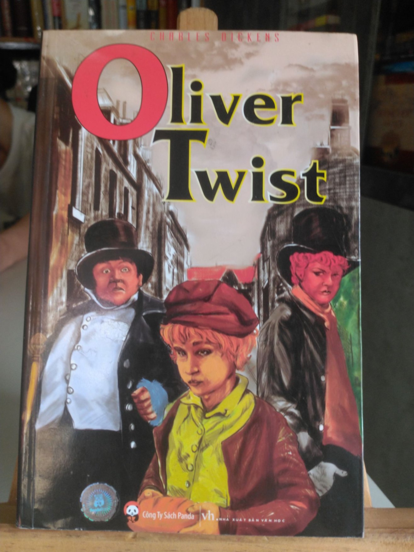 Oliver Twist- mới 85% - 2015 Charles Dickens [1301] SÁCH VĂN HỌC STB81
