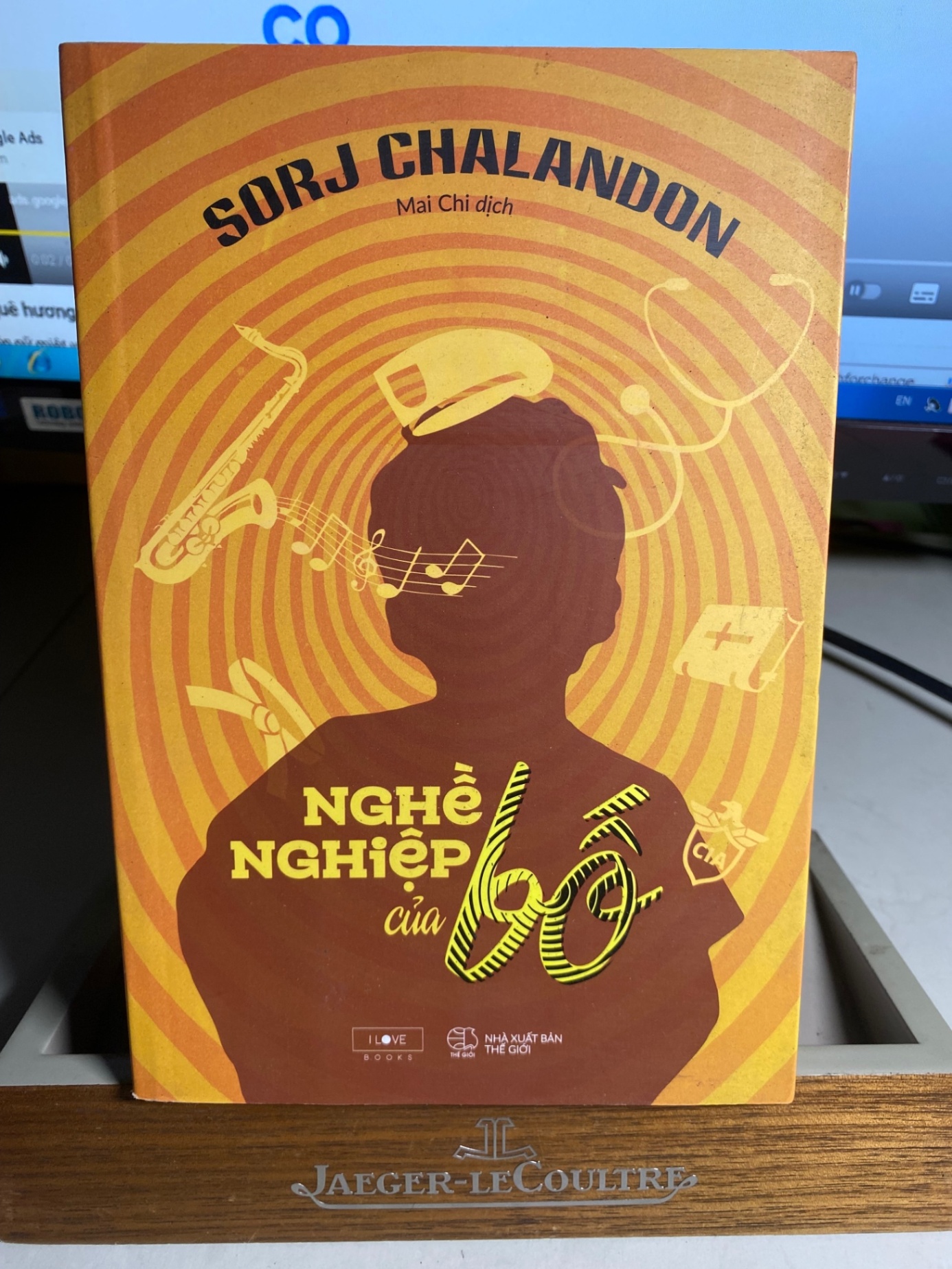 Nghề Nghiệp Của Bố-Tác giả: Sorj Chalandon -NXB Thế Giới-Ngày xuất bản: 06 - 2021-Hình thức bìa: Bìa mềm, Kích thước: 14 x 20.5 cm, Số trang: 368- Sách mới 95% STB1517