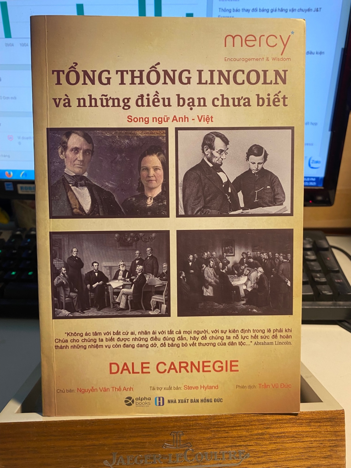 Tổng Thống Lincoln và những điều bạn chưa biết-Nguyên tác: Lincoln the unknown- Tác giả: Dale Carnegle -Đơn vị xuất bản: Mercy Team -Năm phát hành: 2022 -Số trang: 550 -Kích thước: 16×24 cm STB953