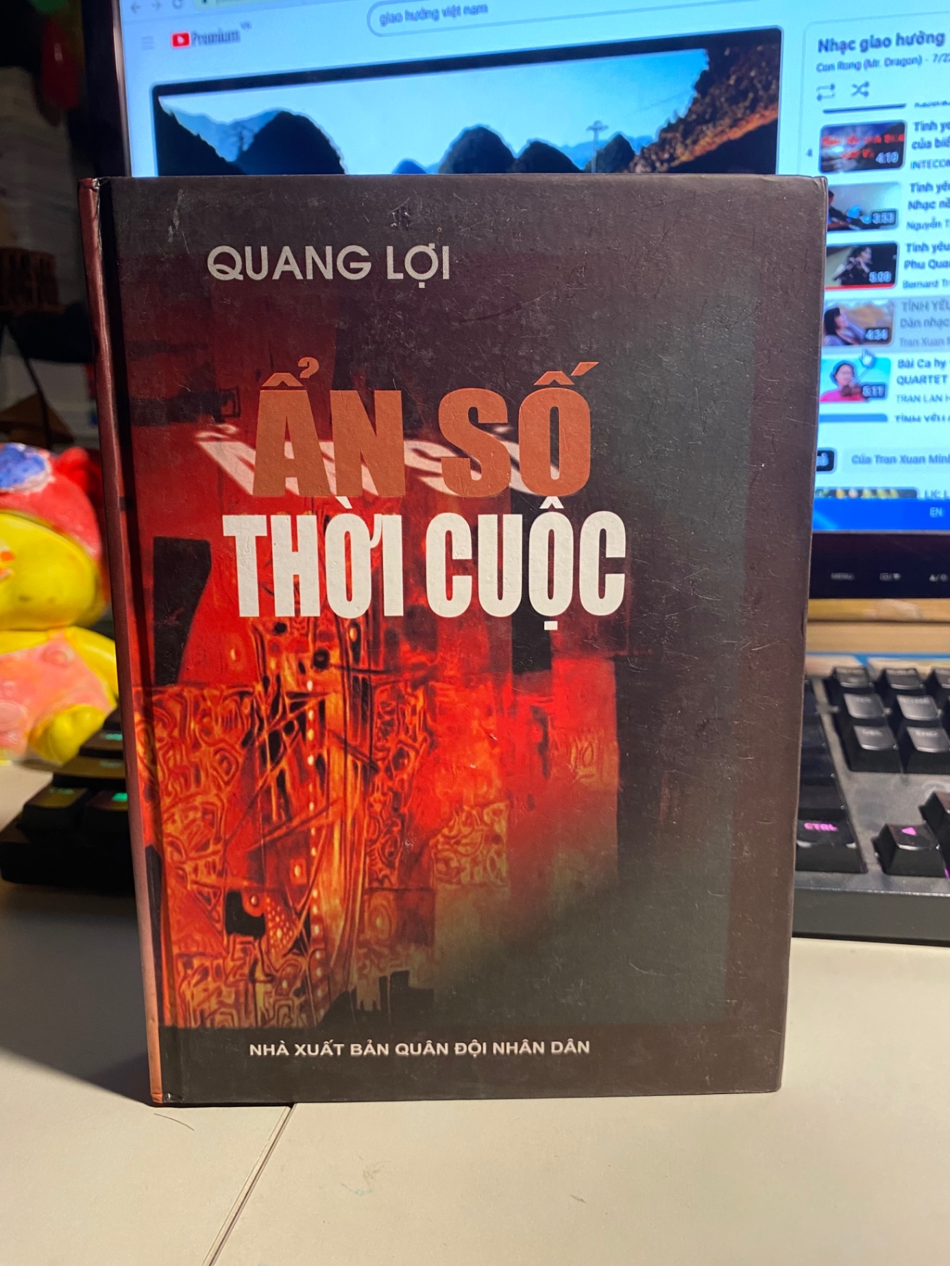 Ẩn Số Thời Cuộc (Bìa Cứng)- Tác giả Quang Lợi STB678