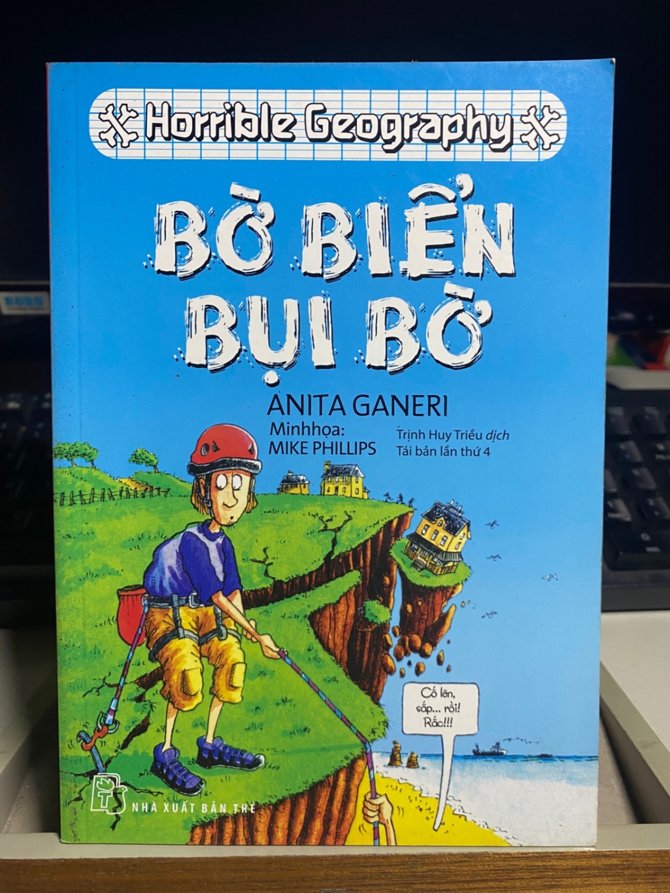 Bờ Biển Bụi Bờ-Tác giả Anita Ganeri - NXB Trẻ- Sách lưu kho có ố-Kiến thức bách khoa thiếu nhi STB1160