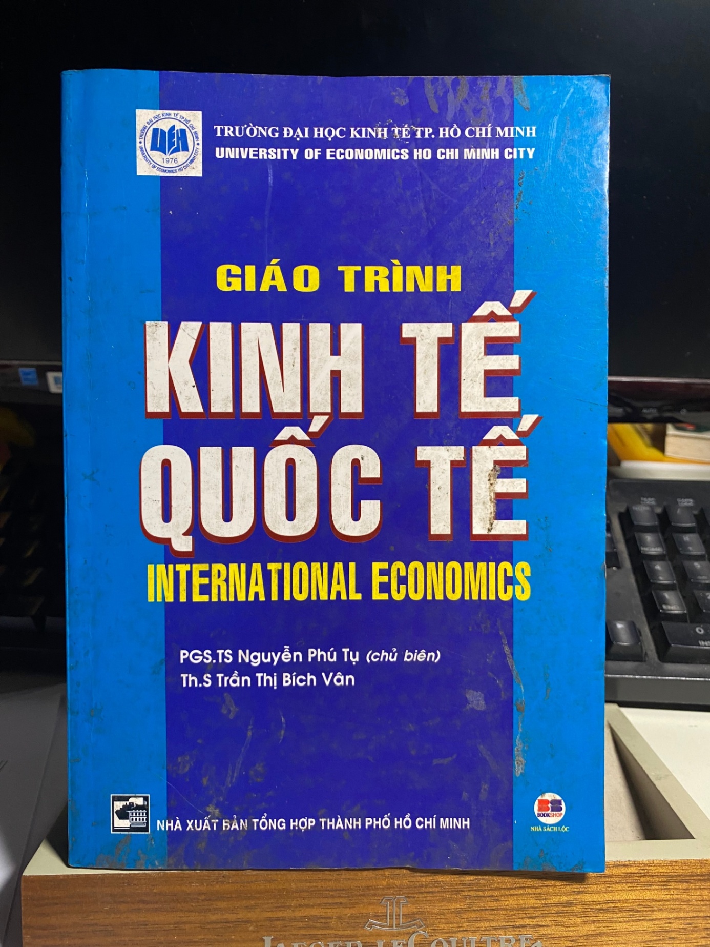 Giáo Trình Kinh Tế Quốc Tế - Trường ĐHKTTpHCM-PGS.TS Nguyễn Phú Tụ STB809