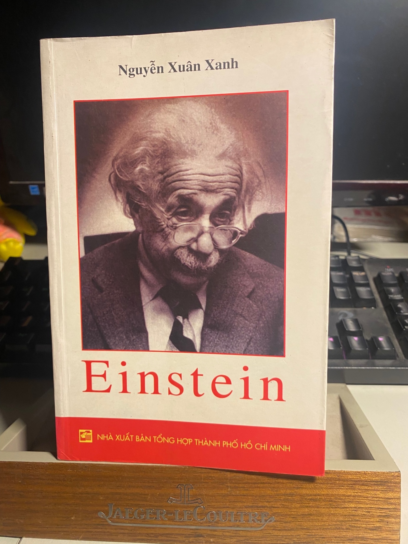 Einstein-Tác giả:Nguyễn Xuân Xanh-NXB Tổng hợp TP.HCM STB1048