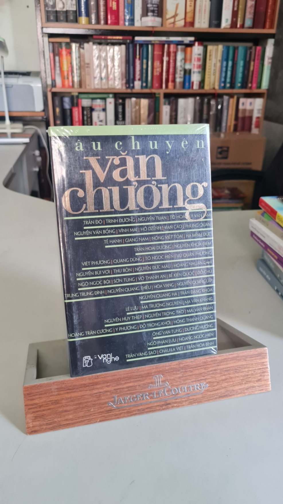 Câu chuyện văn chương-sách lưu kho mới 95%- Nhiều tác giả [1301] SÁCH VĂN HỌC STB151