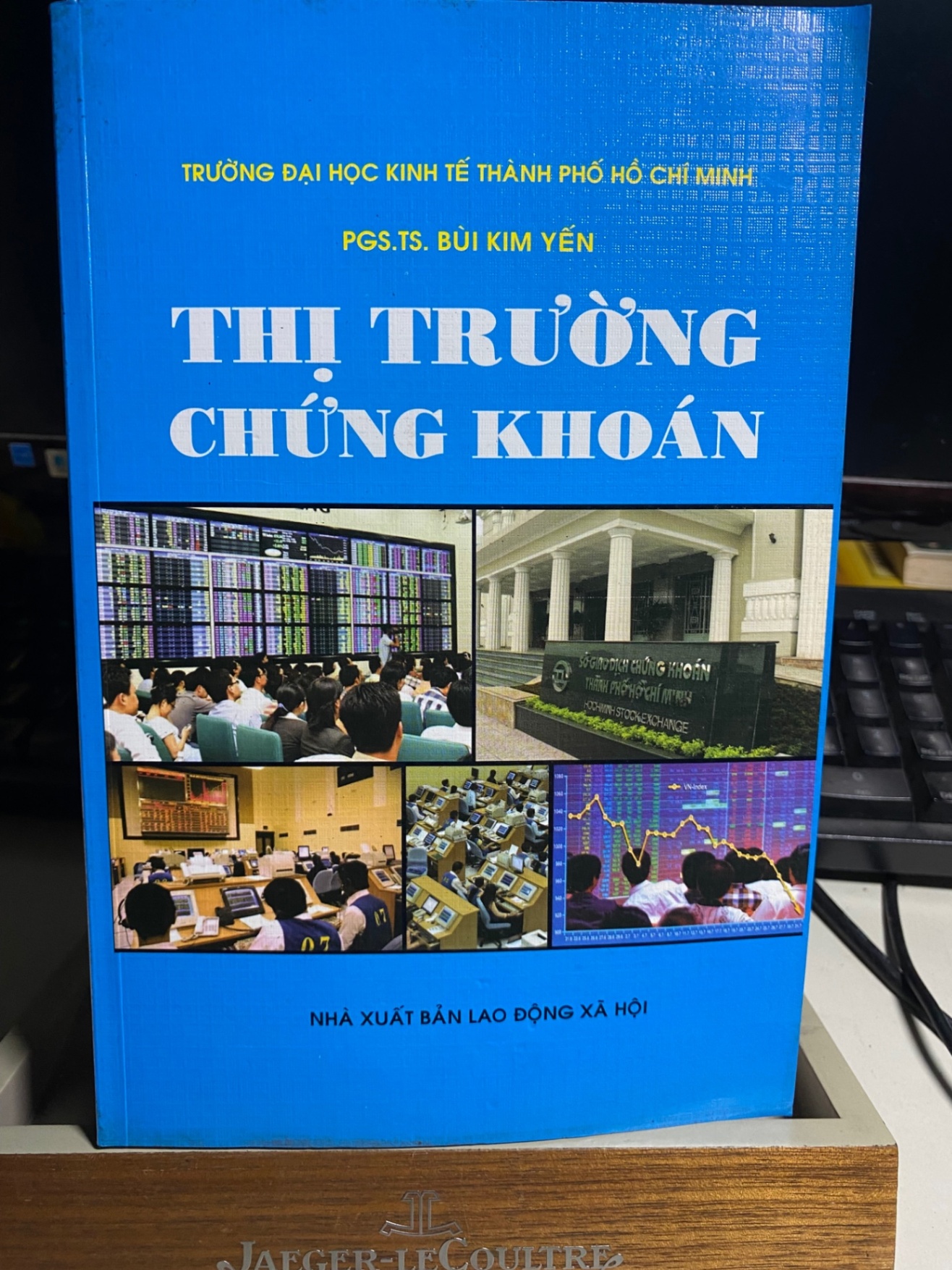 Thị Trường Chứng Khoán - PGS TS Bùi Kim Yến STB890