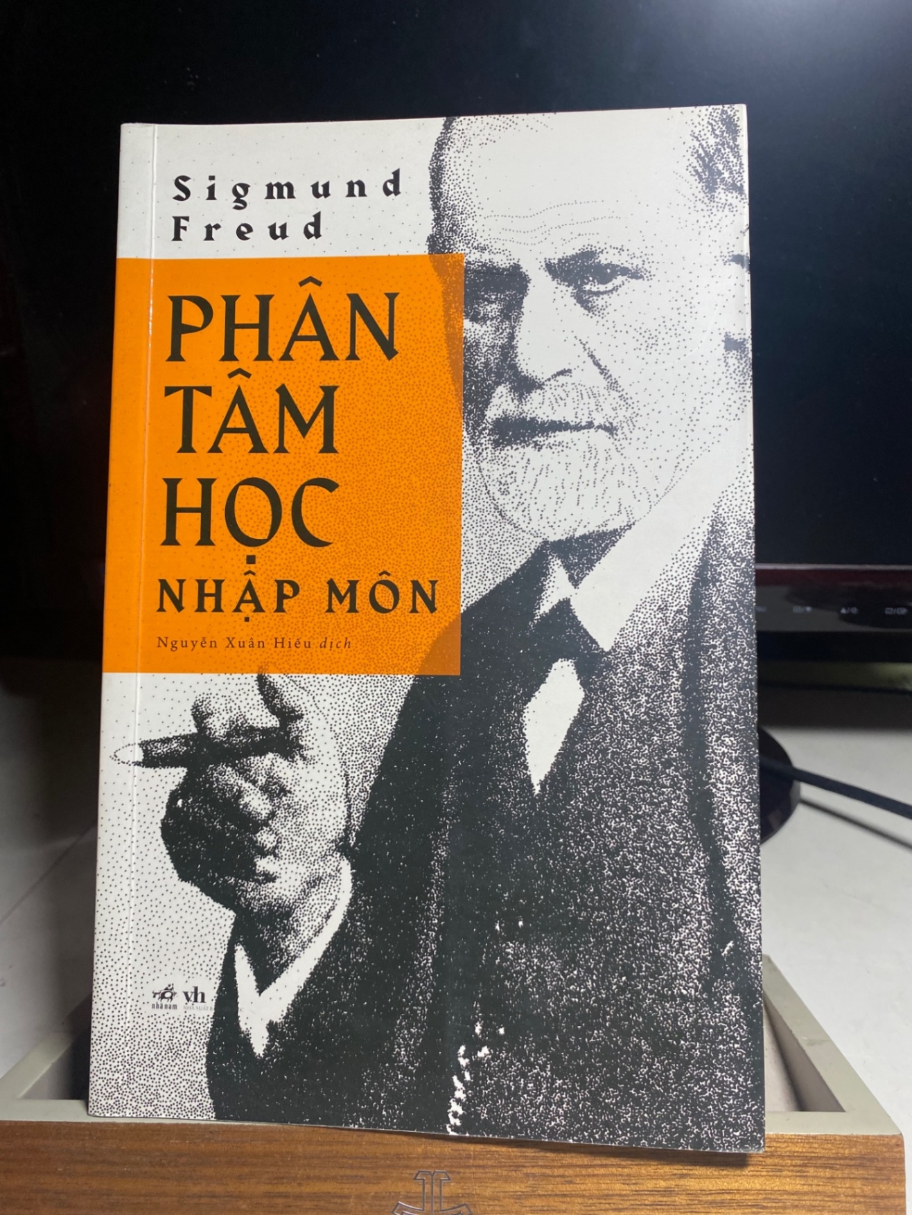 Phân Tâm Học Nhập Môn -Tác giả Sigmund Freud - Nguyễn Xuân Hiếu dịch giả -NXB Văn Học 2019 -Kích Thước Bao Bì 15.5 x 24cm,Số trang 402 -Bìa Mềm -Sách mới 95% STB1417