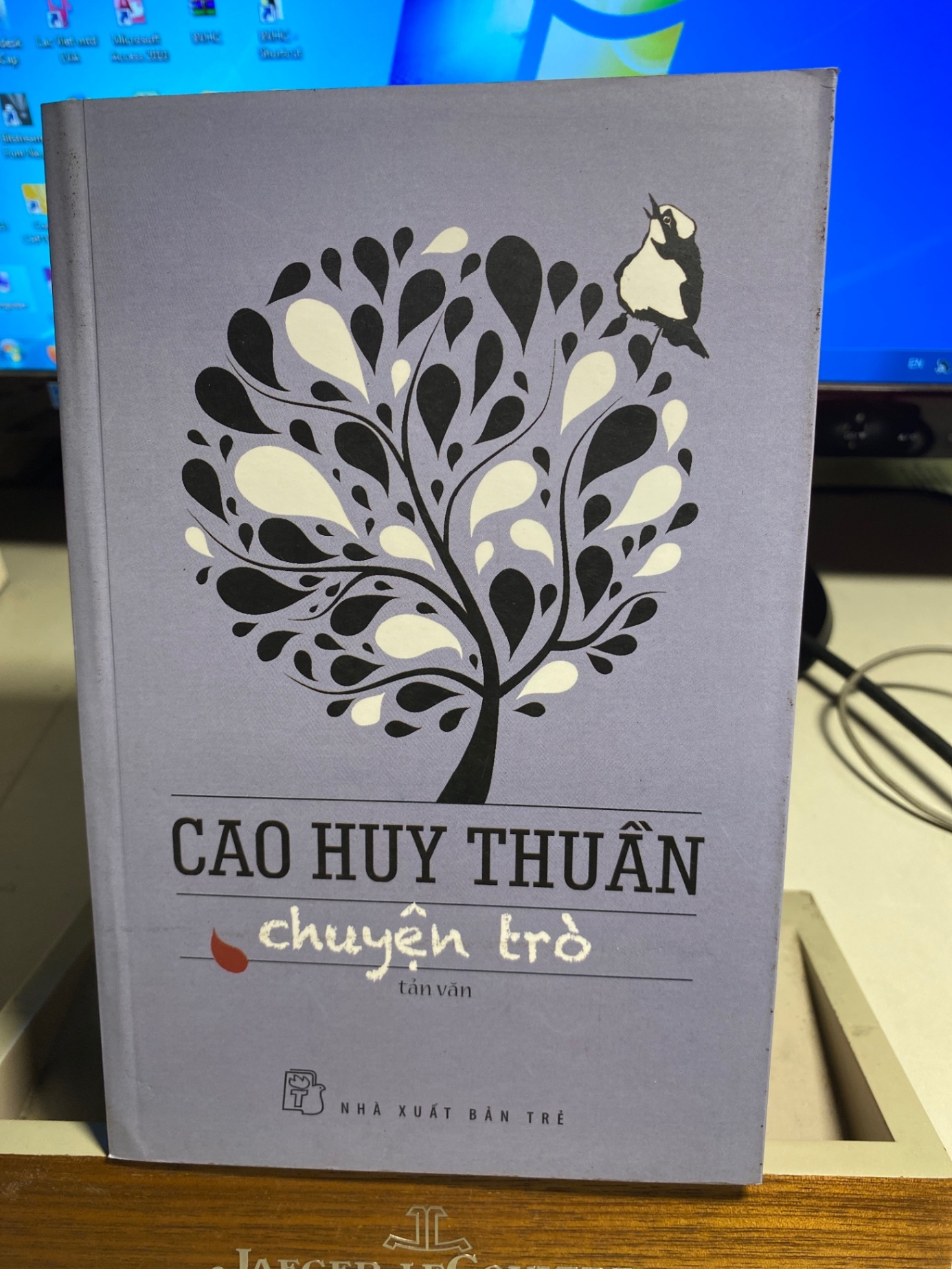 Chuyện Trò- Tác giả : Cao Huy Thuần- NXB Trẻ 2014- tản văn- Sách lưu kho, giấy xốp có ố STB1388