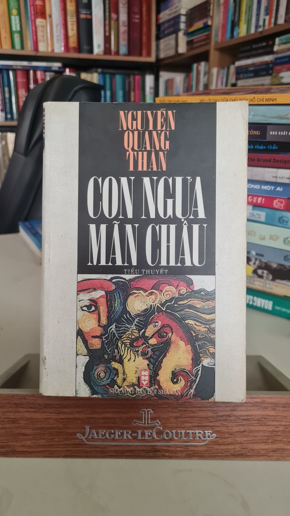 Con ngựa mãn châu-sách cũ chất lượng còn tốt- 2001- Nguyễn Quang Thân [1301] SÁCH VĂN HỌC STB69