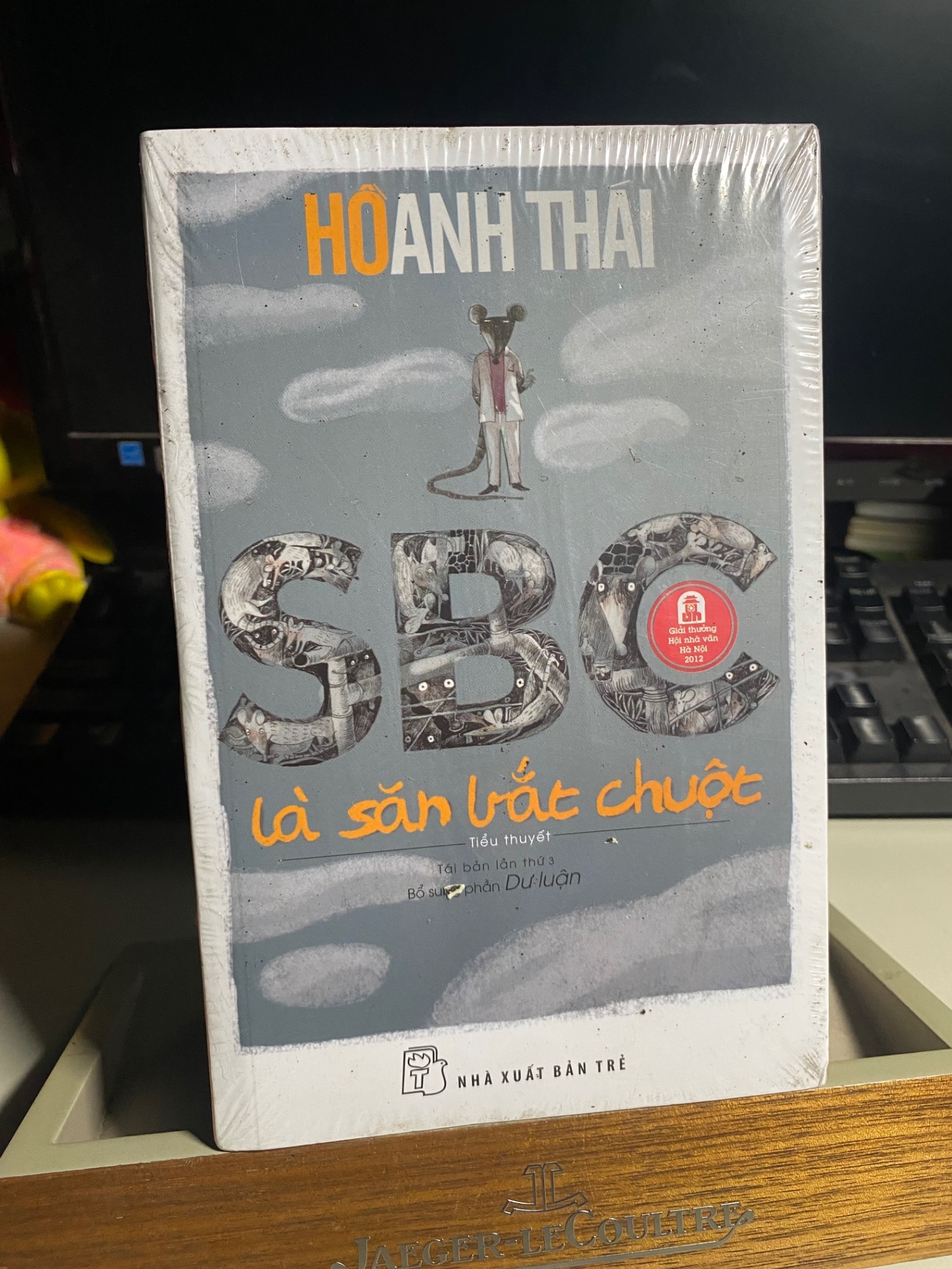 SBC là săn trắt chuột -Sách lưu kho còn seal có ố nhẹ cạnh- Hồ Anh Thái [2001] SÁCH VĂN HỌC STB496