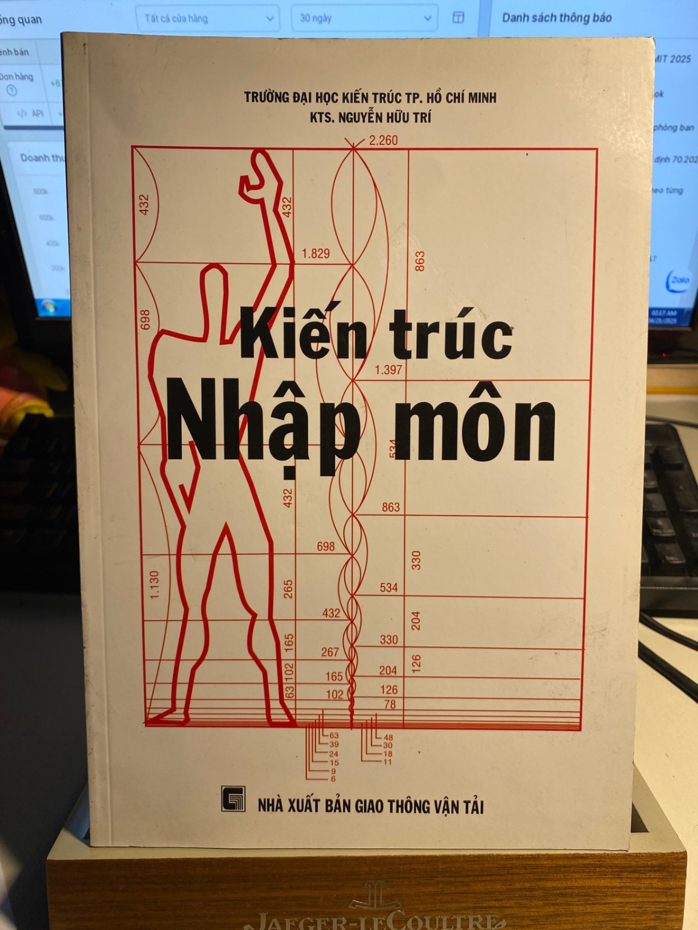 Kiến Trúc Nhập Môn- KTS Nguyễn Hữu Trí- NXB Giao Thông Vận Tải- Năm xb2004 STB939
