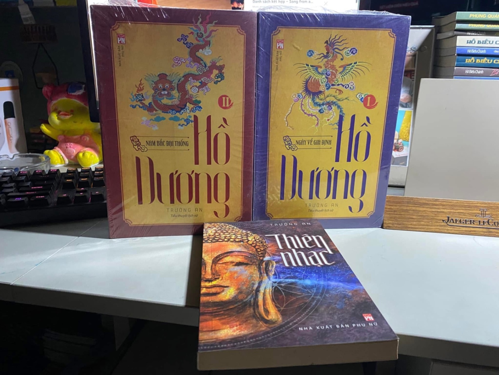 Hồ Dương- Tác giả Trường An- Tiểu thuyết lịch sử bộ 2 tập, tặng kèm cuốn Thiên Nhạc- mới nguyên seal STB526