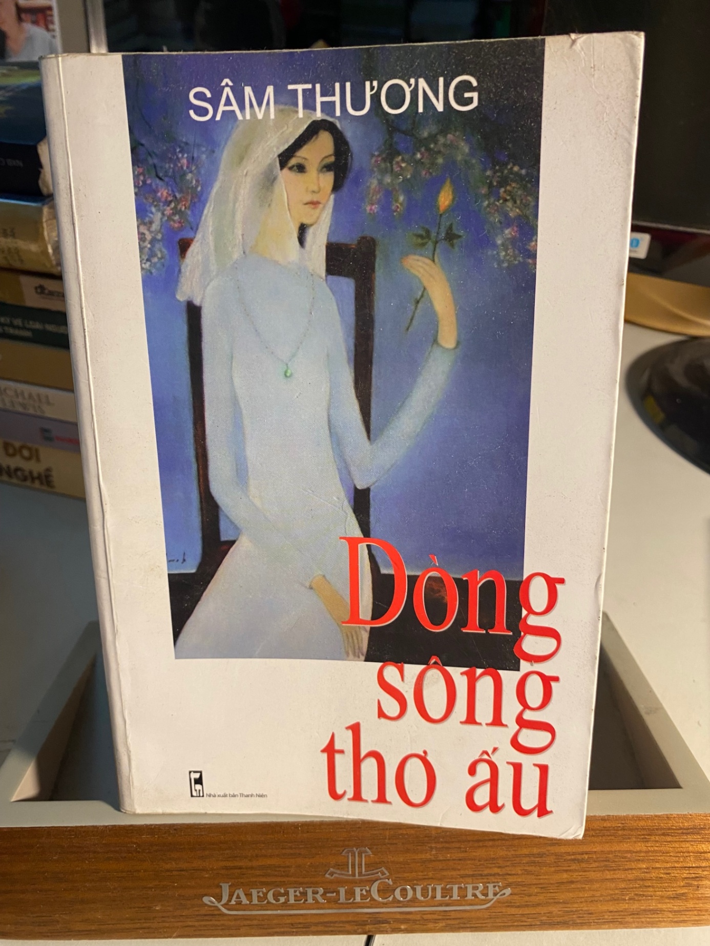Dòng Sông Thơ Ấu- Tác giả Sầm Thương-NXB Thanh Niên 2014- Sách chất lượng tốt STB1587