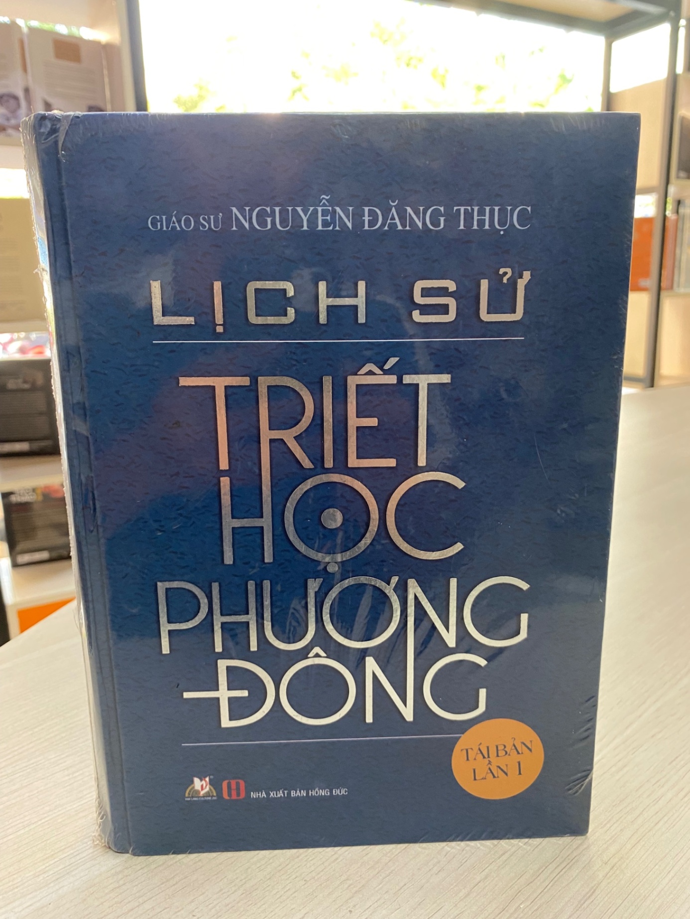 Lịch Sử Triết Học Phương Đông- Tái bản lần 1-Tác giả: GS Nguyễn Đăng Thục-NXB Hồng Đức-Bìa cứng, khổ 27x21x5cm, 952 trang- Sách mới 100% STB1111