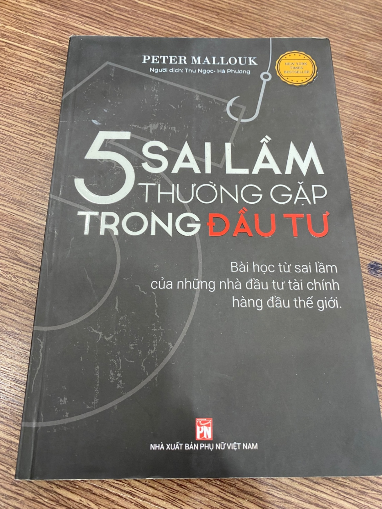 5 Sai Lầm Thường Gặp Trong Đầu Tư- Pêtr Mallouk- NxB Phụ Nữ- Sách mới 98% STB599