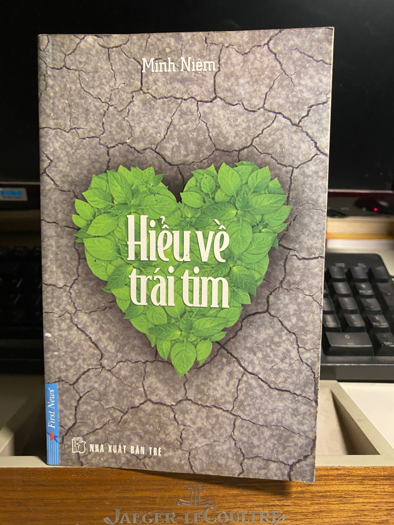 Hiểu Về Trái Tim -Tác giả:Minh Niệm- Sách qua sử dụng, độ mới 90%, có kèm đĩa CD STB785