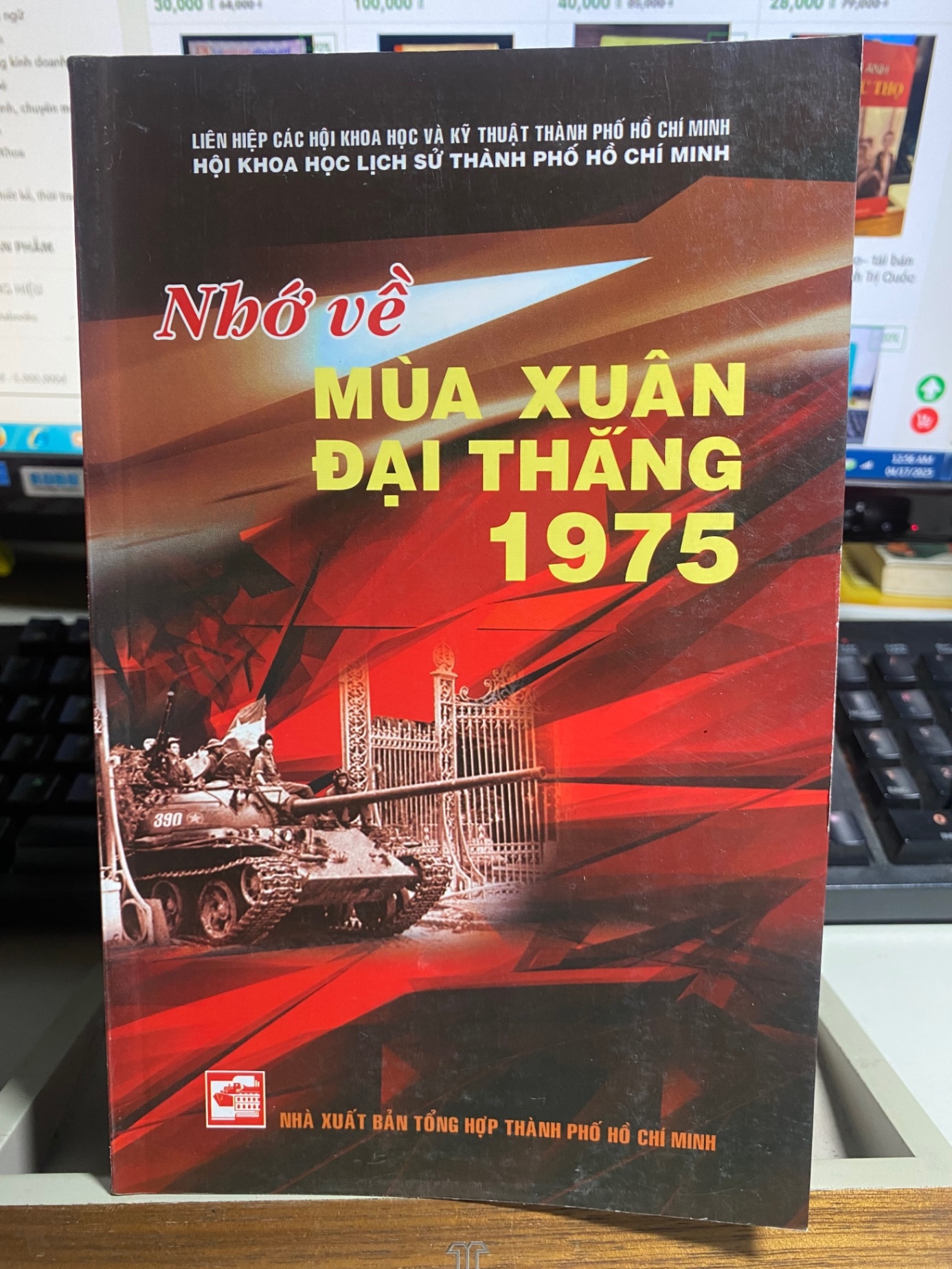 Nhớ Về Đại Thắng Mùa Xuân 1975-Tác giả: Nhiều tác giả STB855