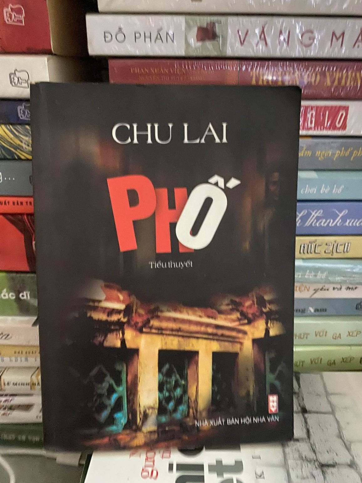 Phố- Chu Lai -NXB Hội Nhà Văn -Năm xb 2004- Sách lưu kho chất lượng tôt STB1127