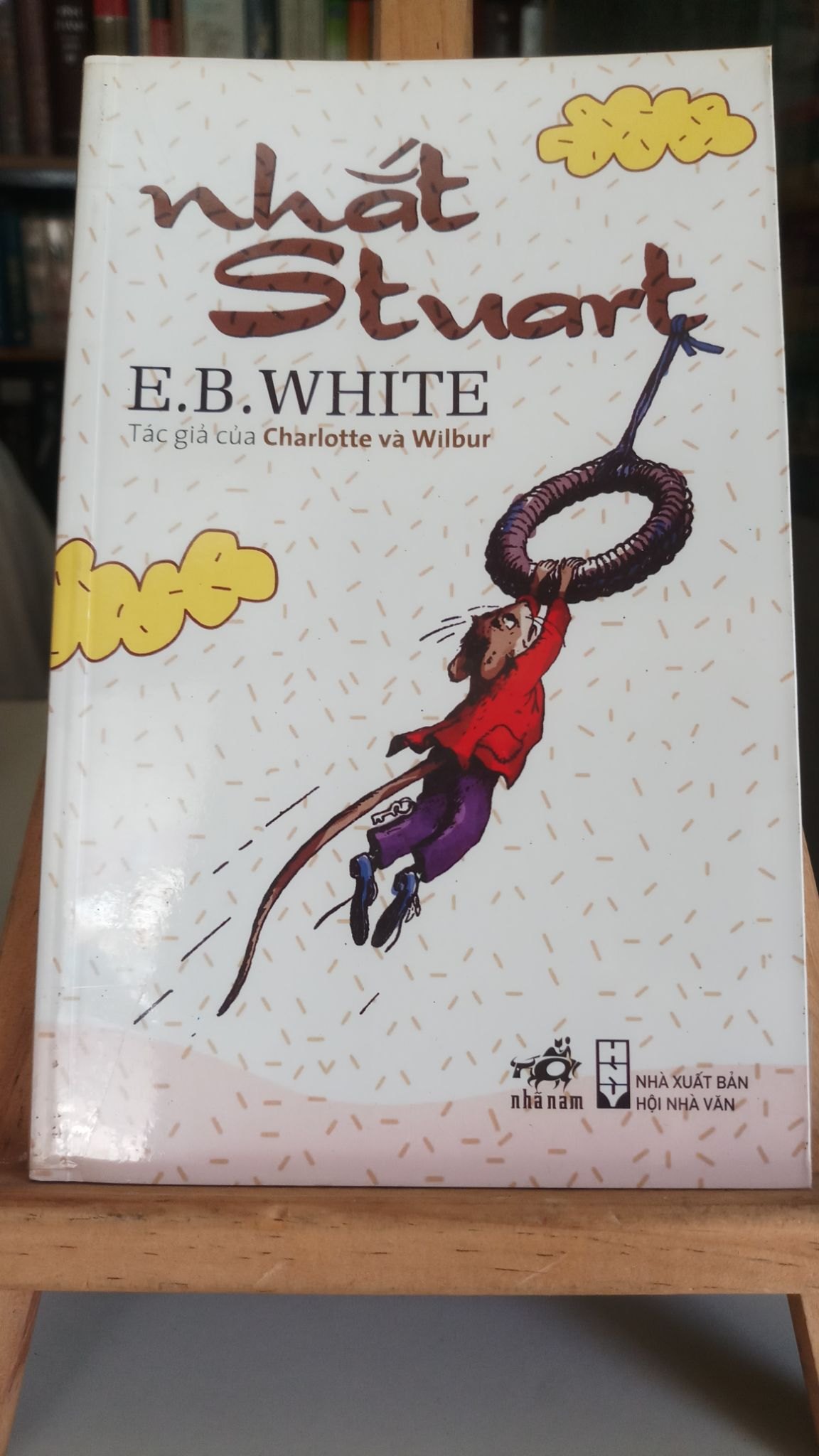 Nhắt Stuart- mới 90% -2009- E.B. White [1301] SÁCH VĂN HỌC STB21