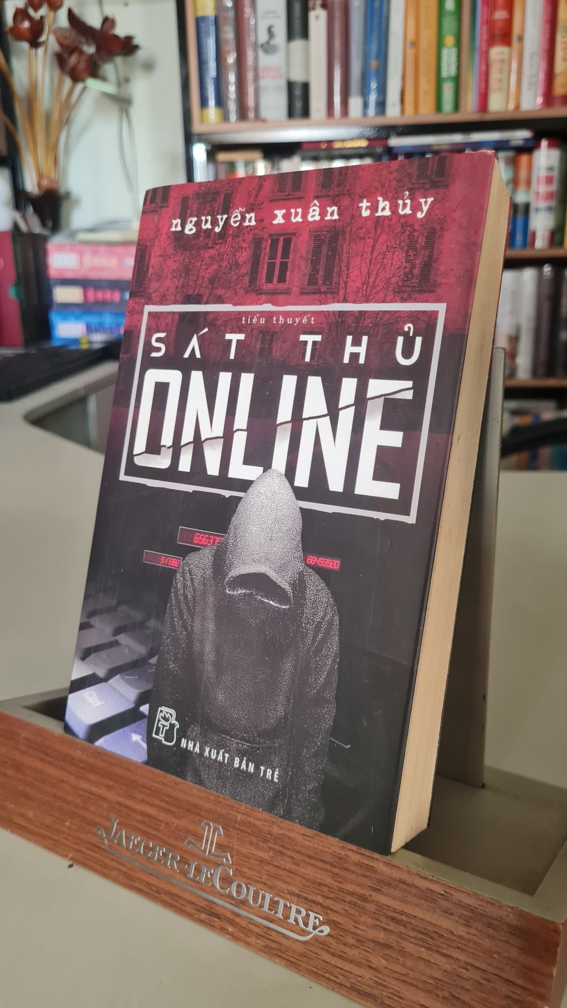Sát thủ online (tiểu thuyết)- Nguyễn Xuân Thủy- NXB Trẻ 2016- Sách lưu kho chưa qua sử dụng,giấy xốp,có ố nhẹ STB345
