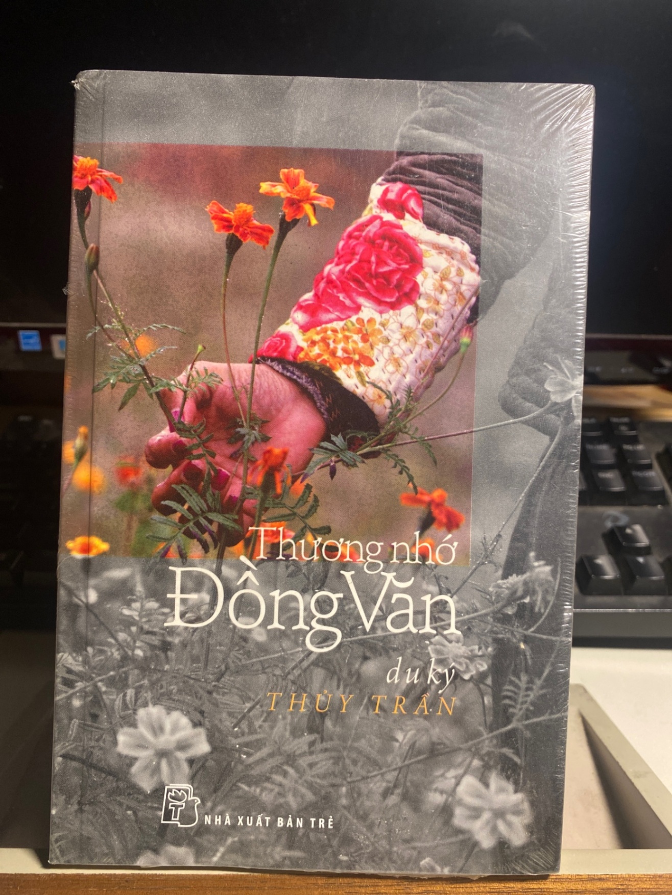 Thương Nhớ Đồng Văn- du ký Thuỷ Trần- NXB Trẻ- Sách lưu kho còn seal STB1238