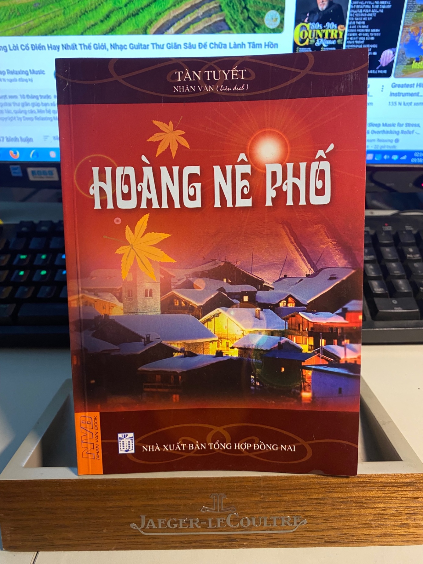 Hoàng Nê Phố - Tác giả Tàn Tuyết- Sách lưu kho mới 95% - Năm XB 2008 STB596