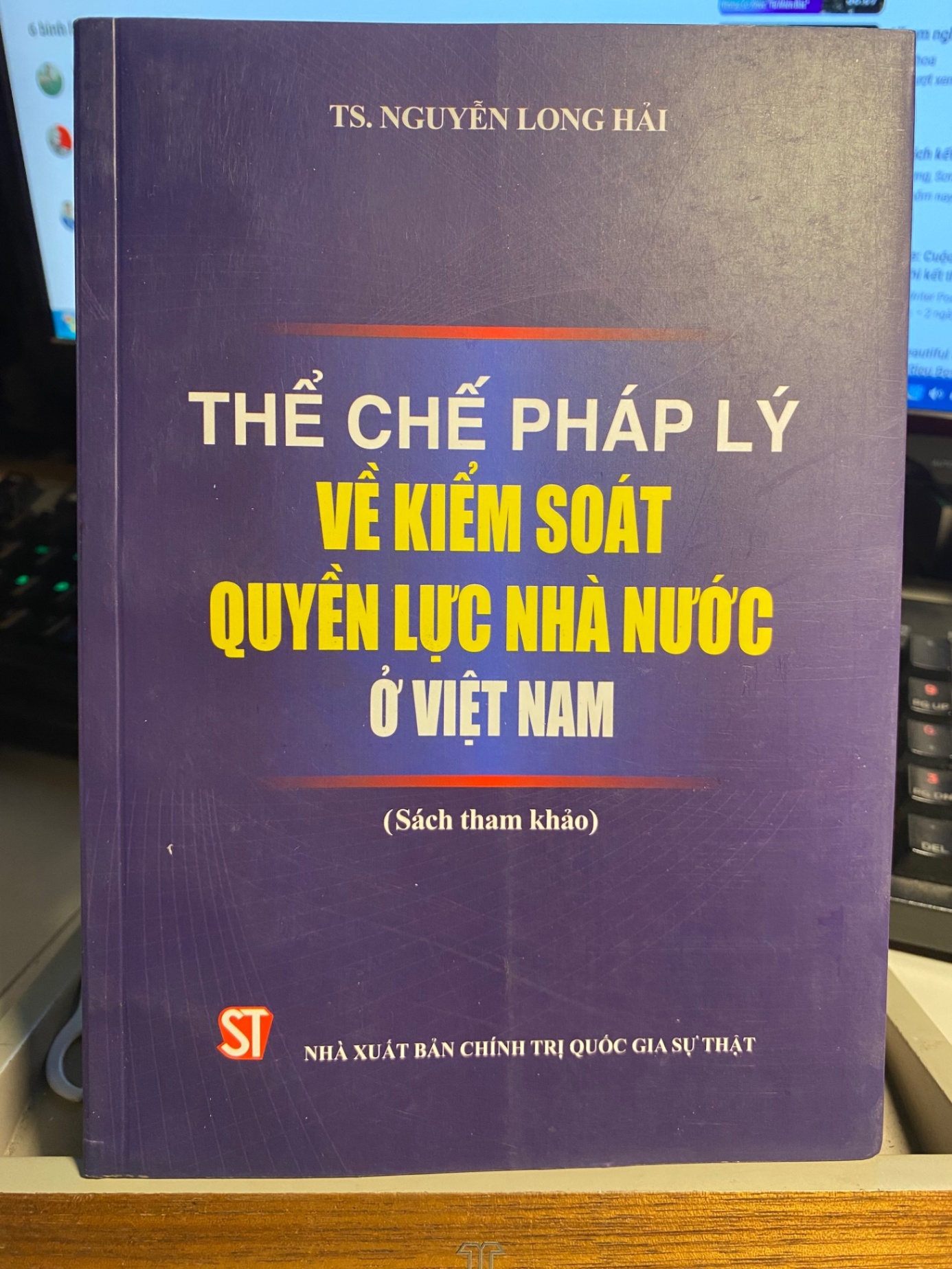 Thể chế pháp lý về kiểm soát quyền lực nhà nước ở Việt Nam STB753