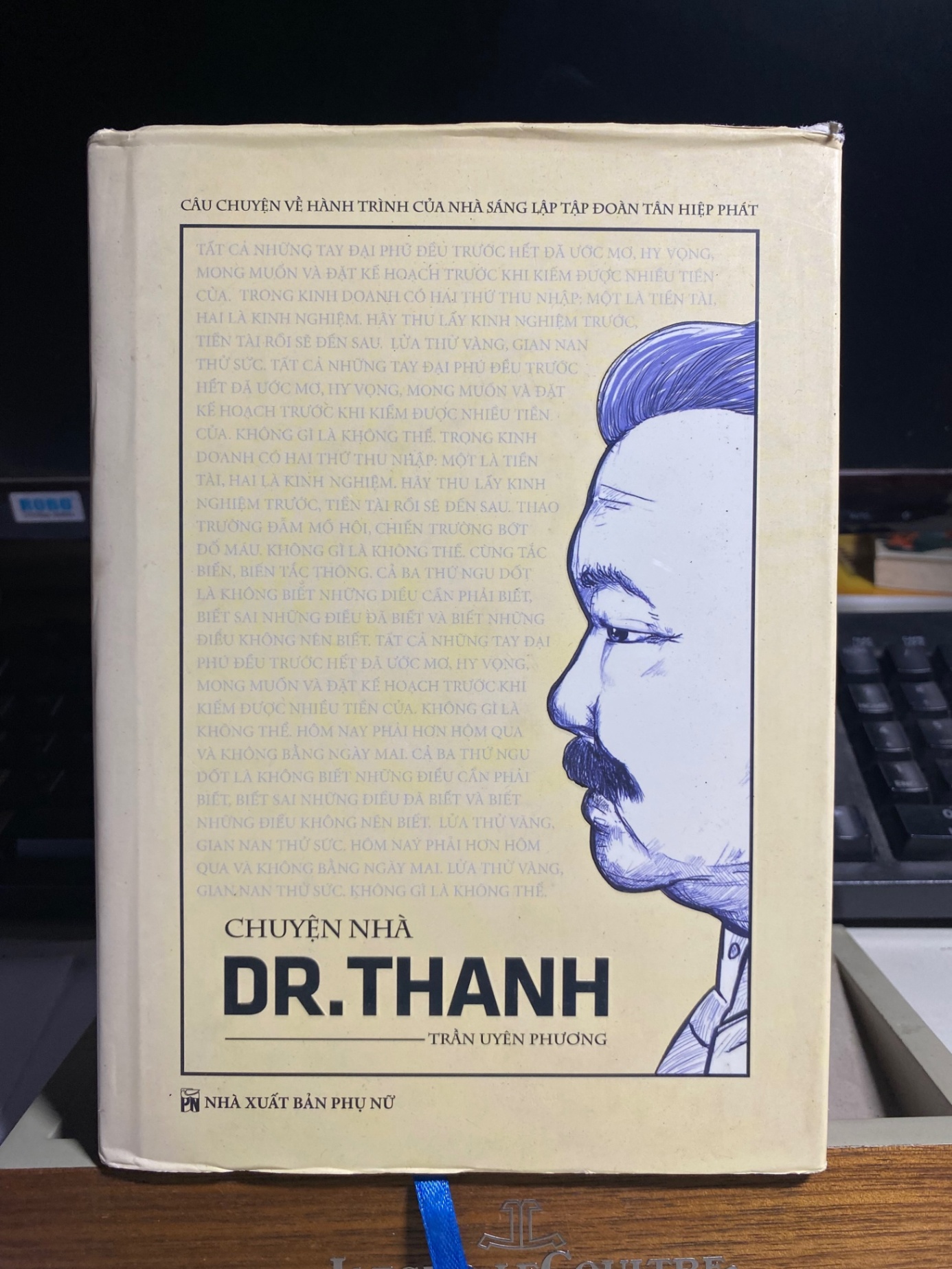 Chuyện nhà Dr Thanh- Tác giả Trần Uyên Phương- bìa cứng STB812