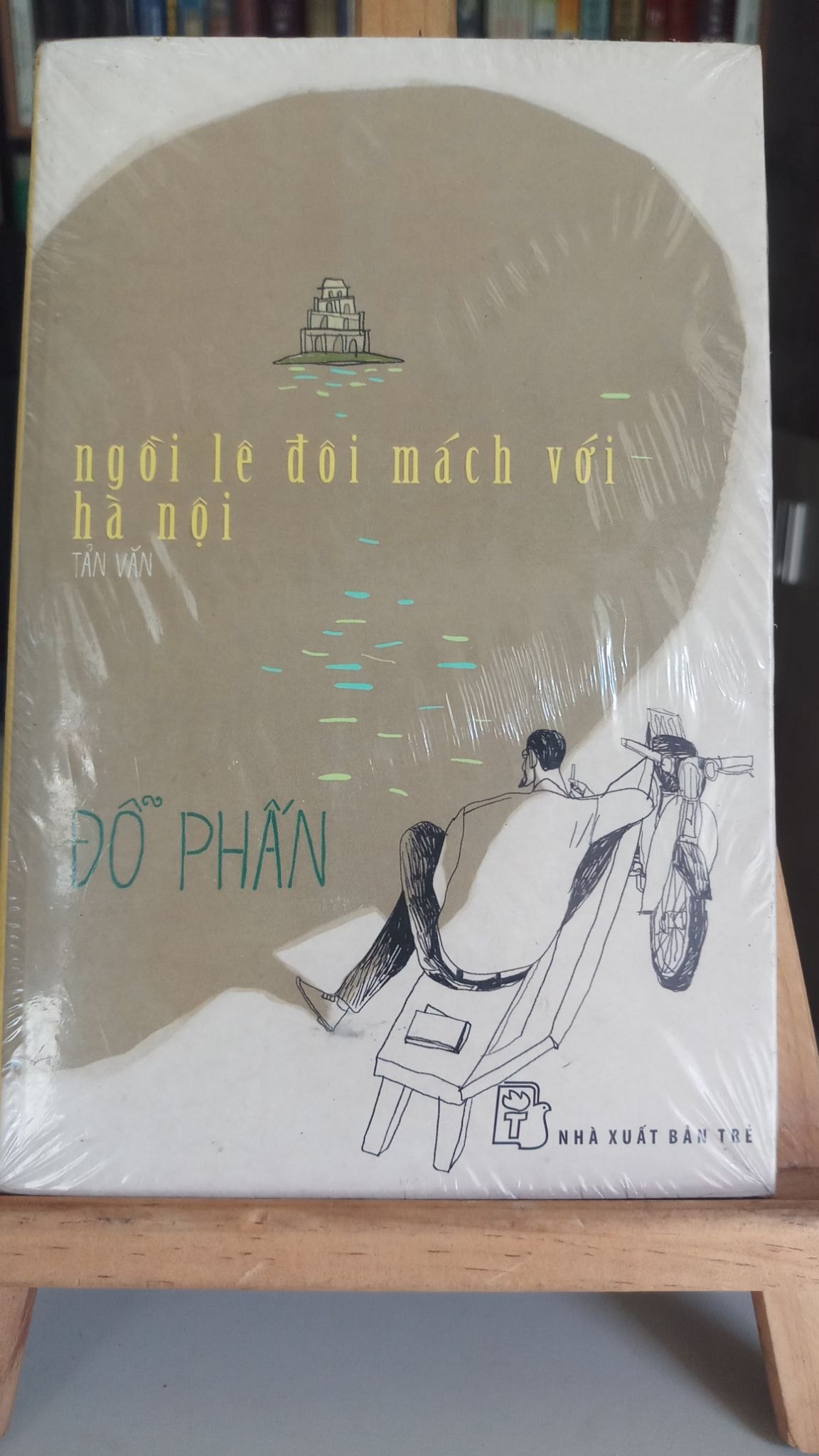 Ngồi lê đôi mách với Hà Nội -Sách lưu kho còn seal mới 90%- Đỗ Phấn [1301] SÁCH VĂN HỌC STB75