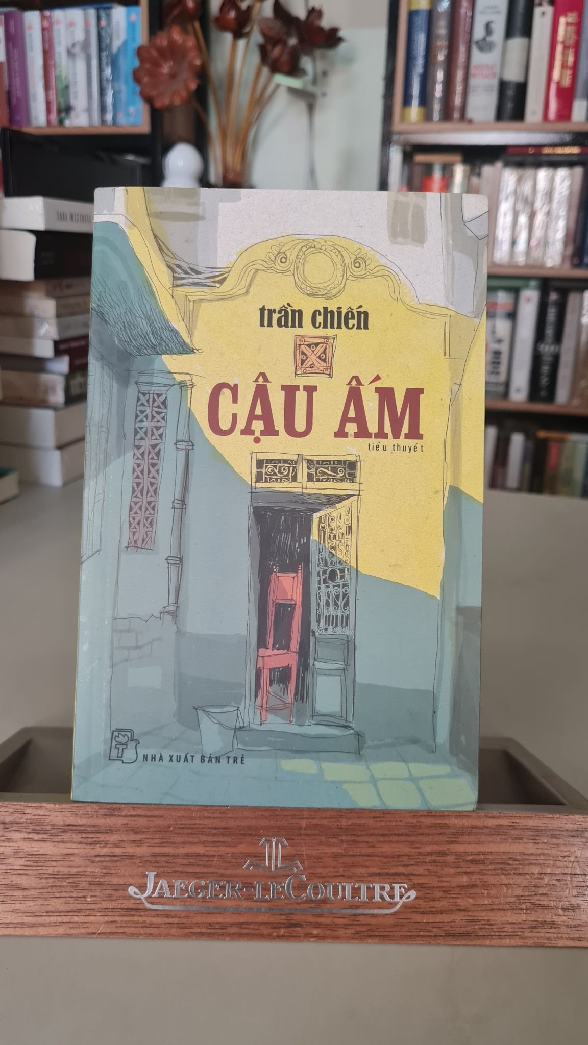 Cậu ấm-sách lưu kho mới 85% ố nhẹ 2014 Trần Chiến [2001] SÁCH VĂN HỌC STB467