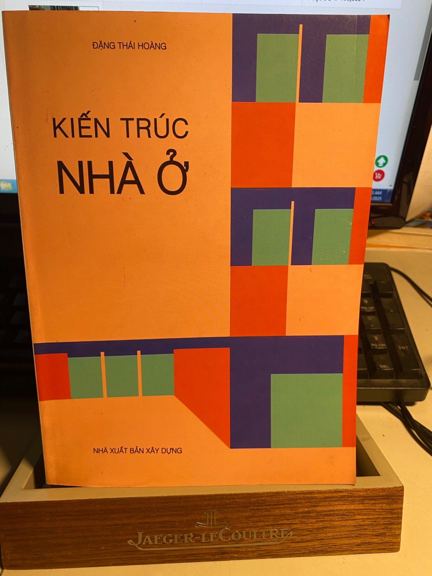 Kiến Trúc Nhà Ở - Đặng Thái Hoàng- NXB Xây Dựng STB826