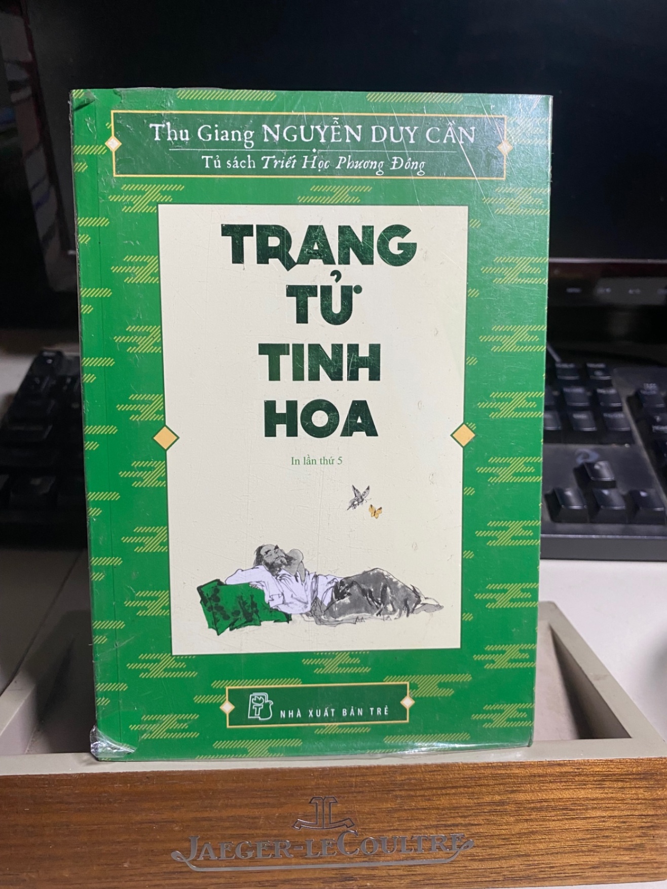 Trang Tử Tinh Hoa- in lần thứ 5- Thu Giang Nguyễn Duy Cần- NXB Trẻ- Sách còn seal có chấm ố cạnh,mới 90% STB1093