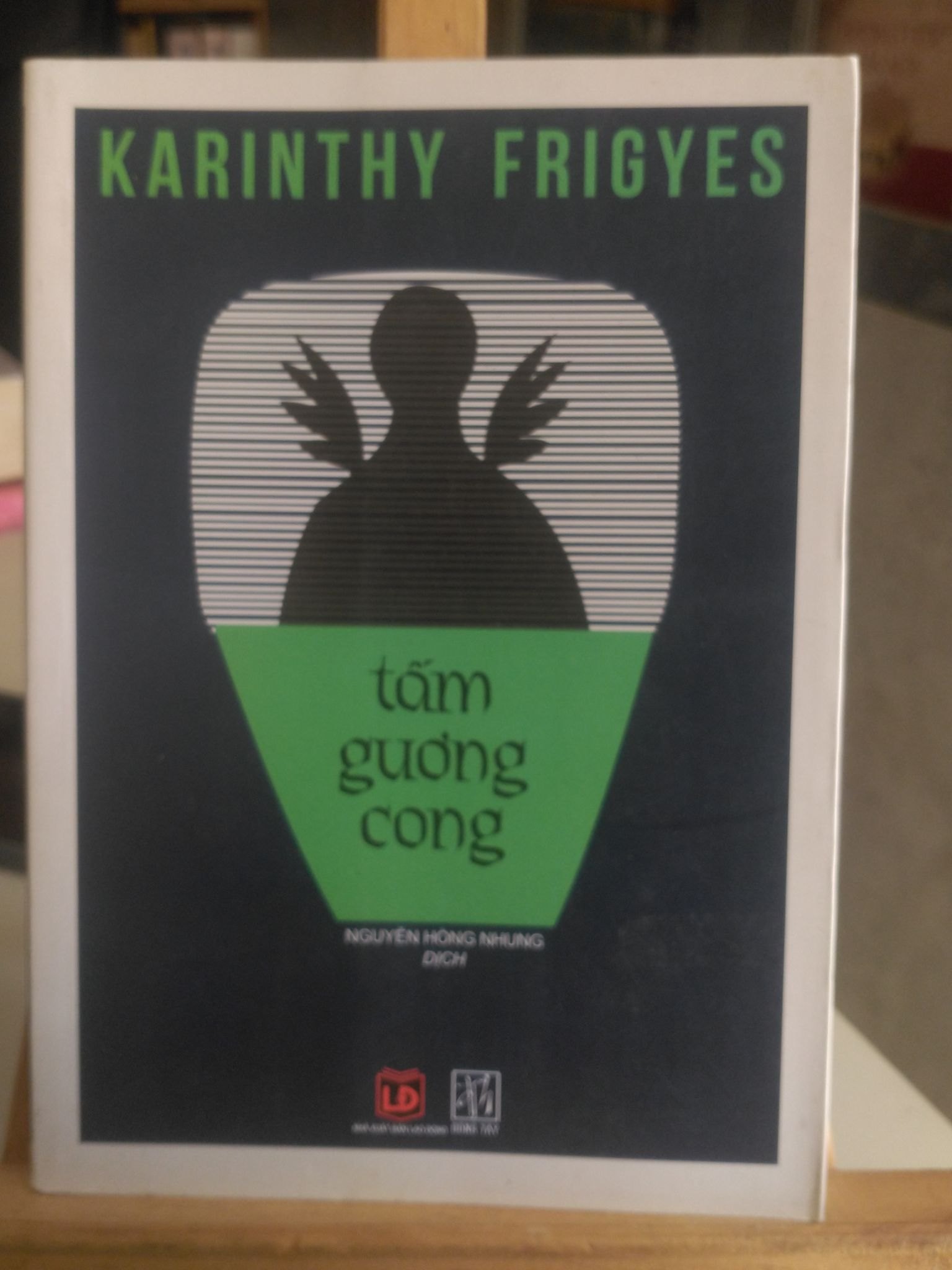 Tấm gương cong- mới 90%- 2016 Karinthy Frigyes [1301 STB135