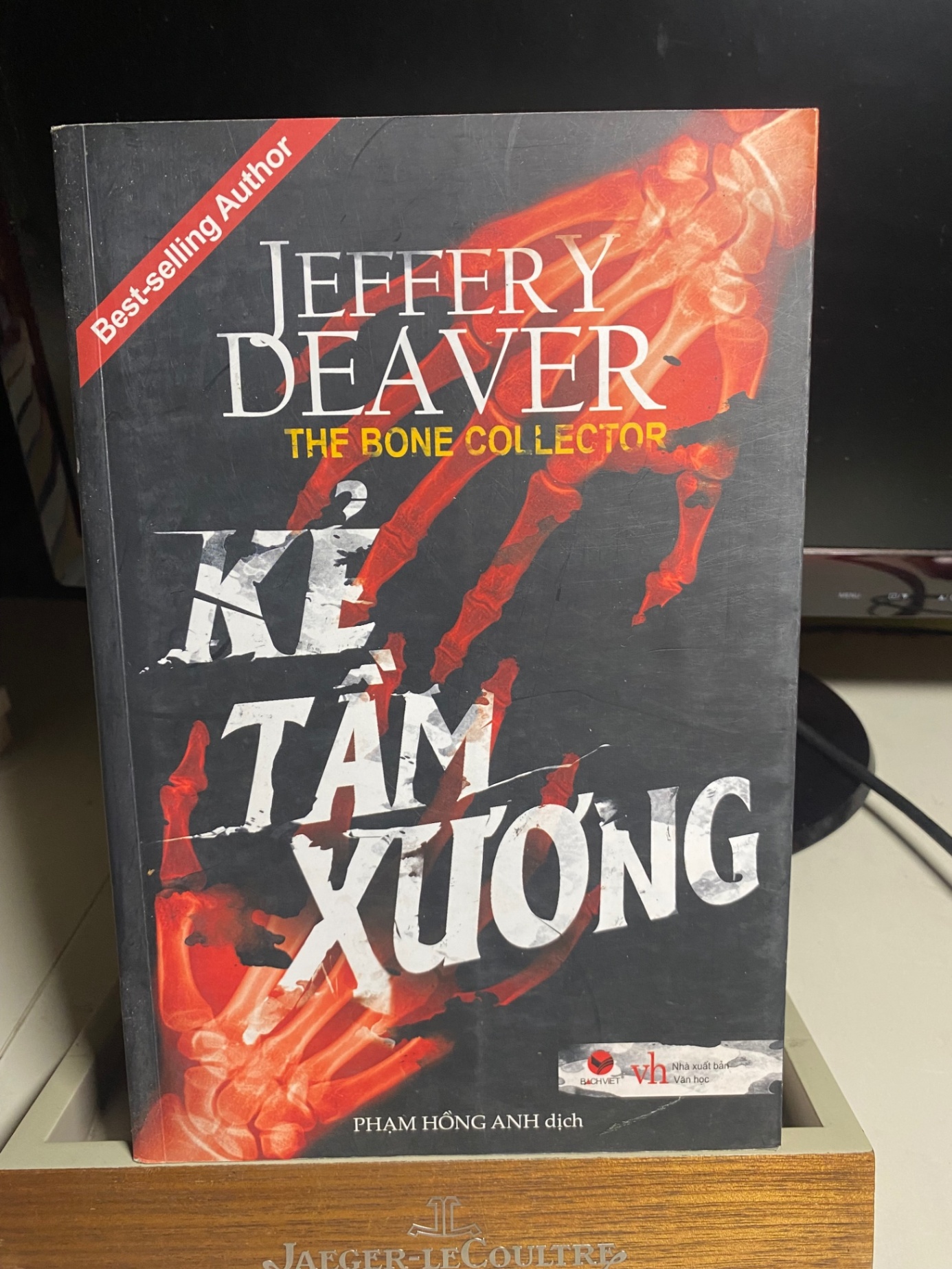 Kẻ Tầm Xương-Tác giả Jeffery Deaver- NXB Văn Học- Năm XB 2018-sách lưu kho mới 90% STB1425