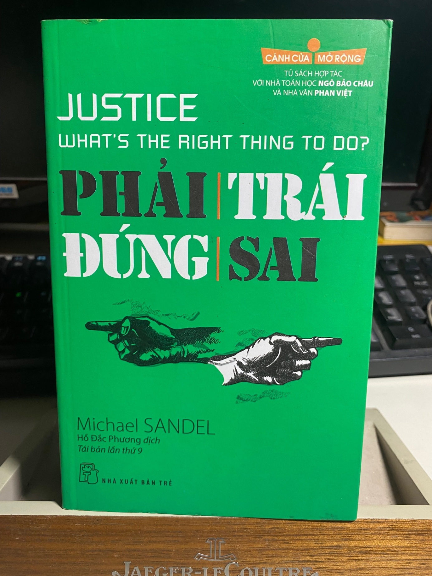 Cánh Cửa Mở Rộng - Phải Trái Đúng Sai-Tác giả :Michael Sandel- NXB Trẻ 2016- Sách lưu kho giấy ngả màu theo thời gian STB866