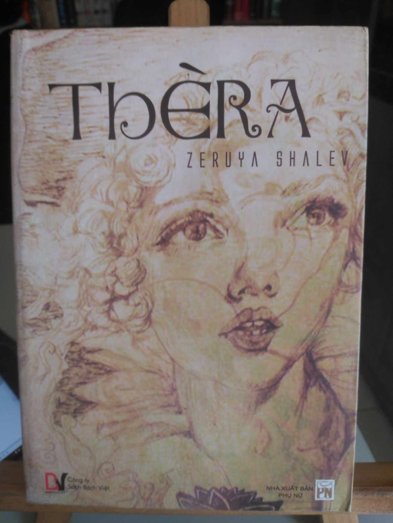 Thèra-Sách mới 80% ố ,bẩn nhẹ -2009- Zeruya Shalev [1301] SÁCH VĂN HỌC STB56