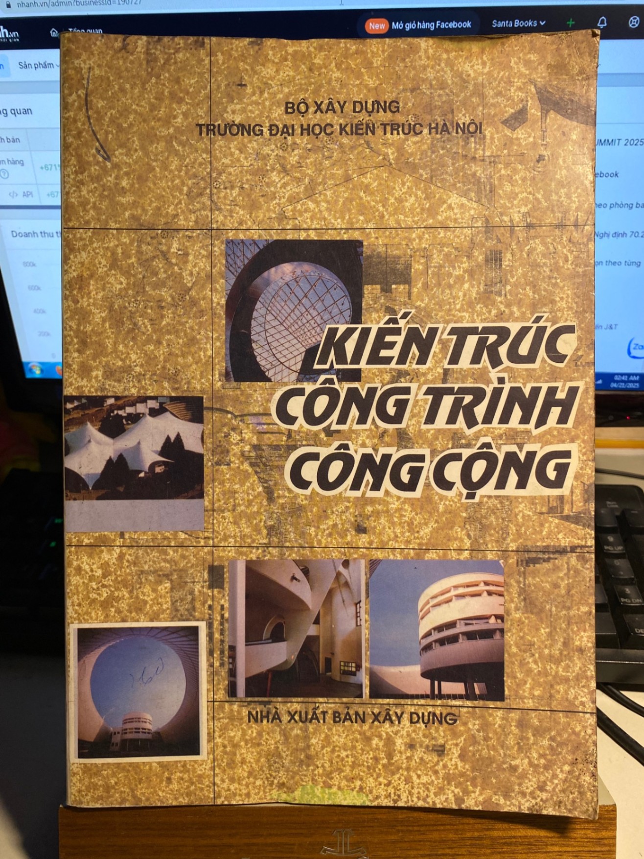Kiến Trúc Công Trình Công Cộng-Tập 1- PGS TS Nguyễn Việt Châu- NXB Xây Dựng- Sách lưu kho mới 85% STB941