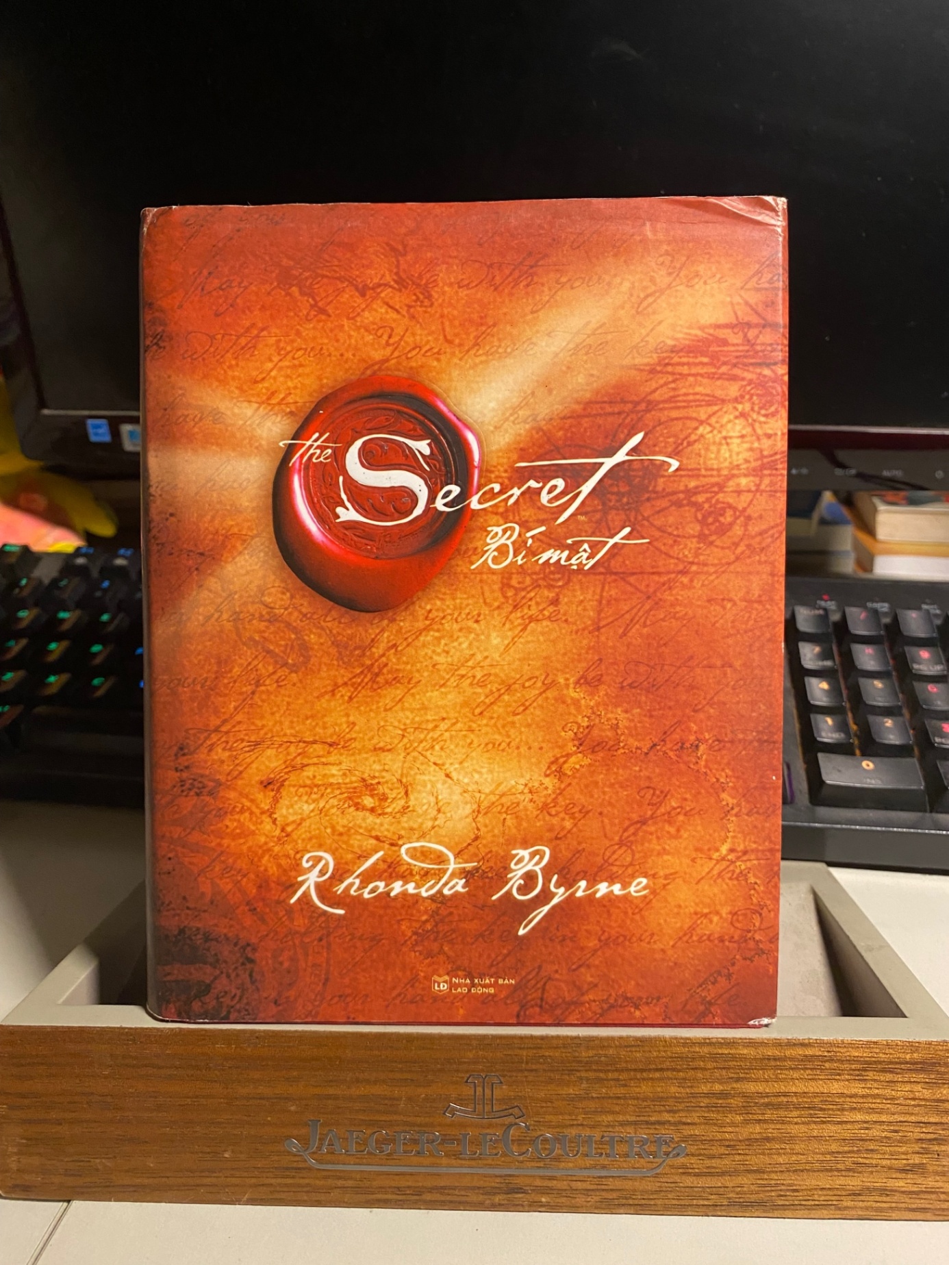 The Secret - Bí Mật - Bìa Cứng-Tác giả Rhonda Byrne- Sách kỹ năng sống STB783