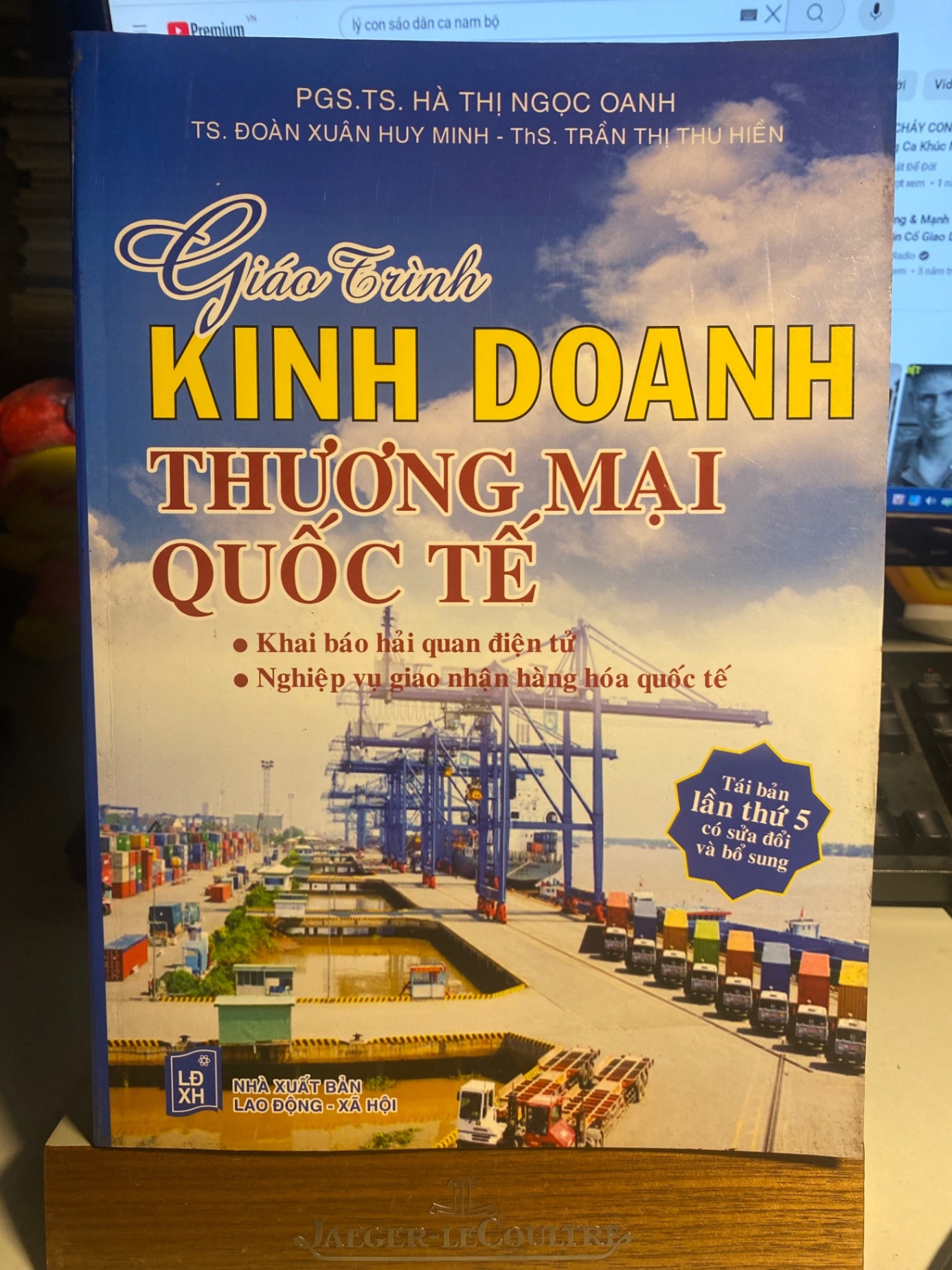 GIÁO TRÌNH KINH DOANH THƯƠNG MẠI QUỐC TẾ (TÁI BẢN LẦN THỨ 5)-Tác giả: PGS. TS. Hà Thị Ngọc Oanh - TS. Đoàn Xuân Huy Minh - ThS. Trần Thị Thu Hiền -Thể loại: Giáo trình Cao đẳng - Đại học-Xuất bản: 6/2014-Số trang: 606 trang - khổ: 20x28 cm STB995