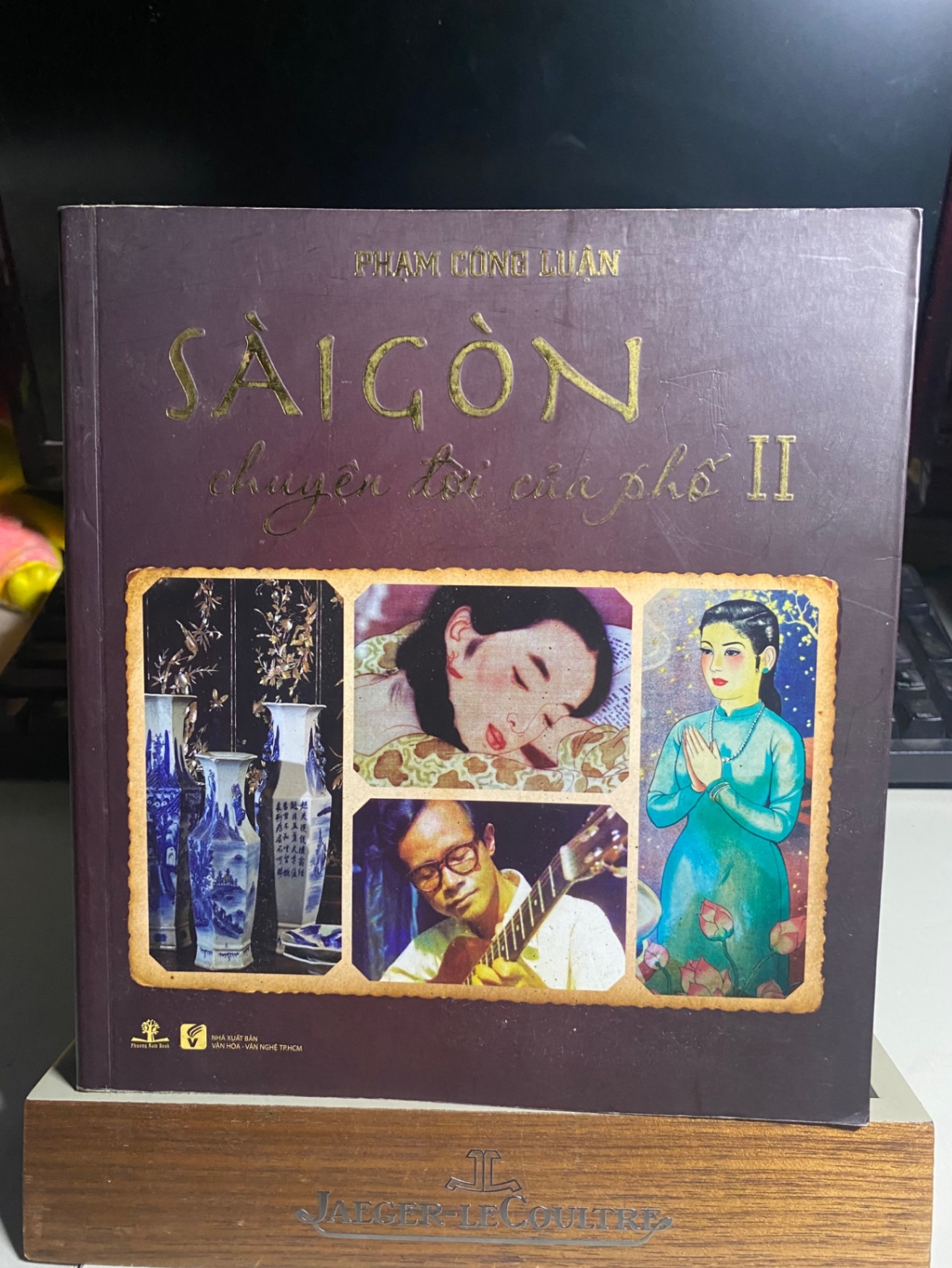 Sài Gòn Chuyện Đời Của Phố 2-Phạm Công Luận- Sách in trên giấy láng,ảnh màu- Sách mới 90% STB1062