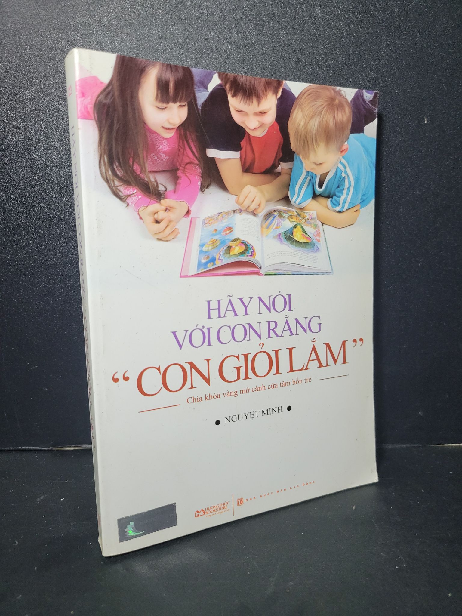 Hãy nói với con rằng 
