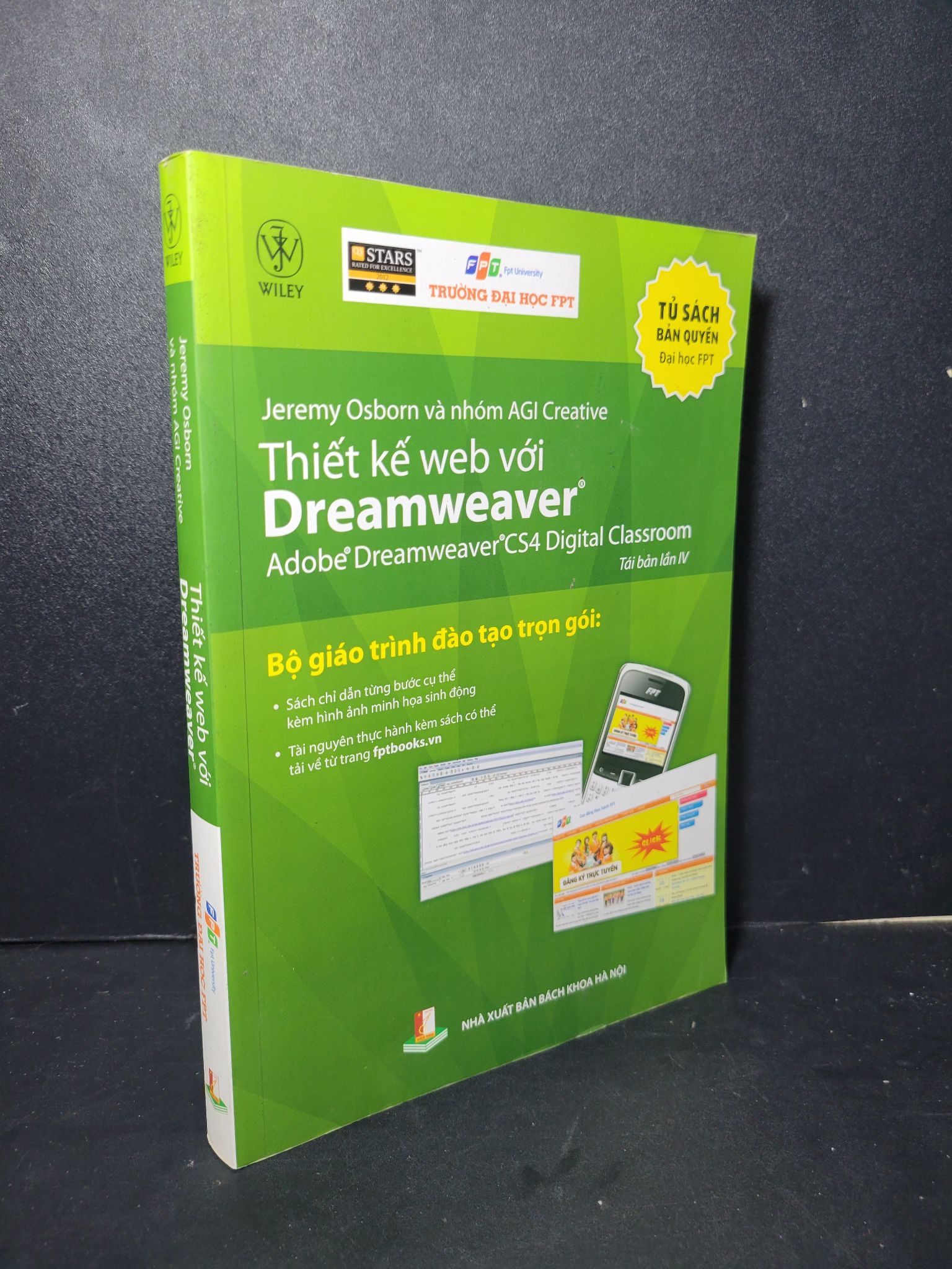 Thiết kế web với Dreamweaver mới 90% bẩn nhẹ 2016 Jeremy Osborn và nhóm AGI Creative HCM2205 GIÁO TRÌNH, CHUYÊN MÔN