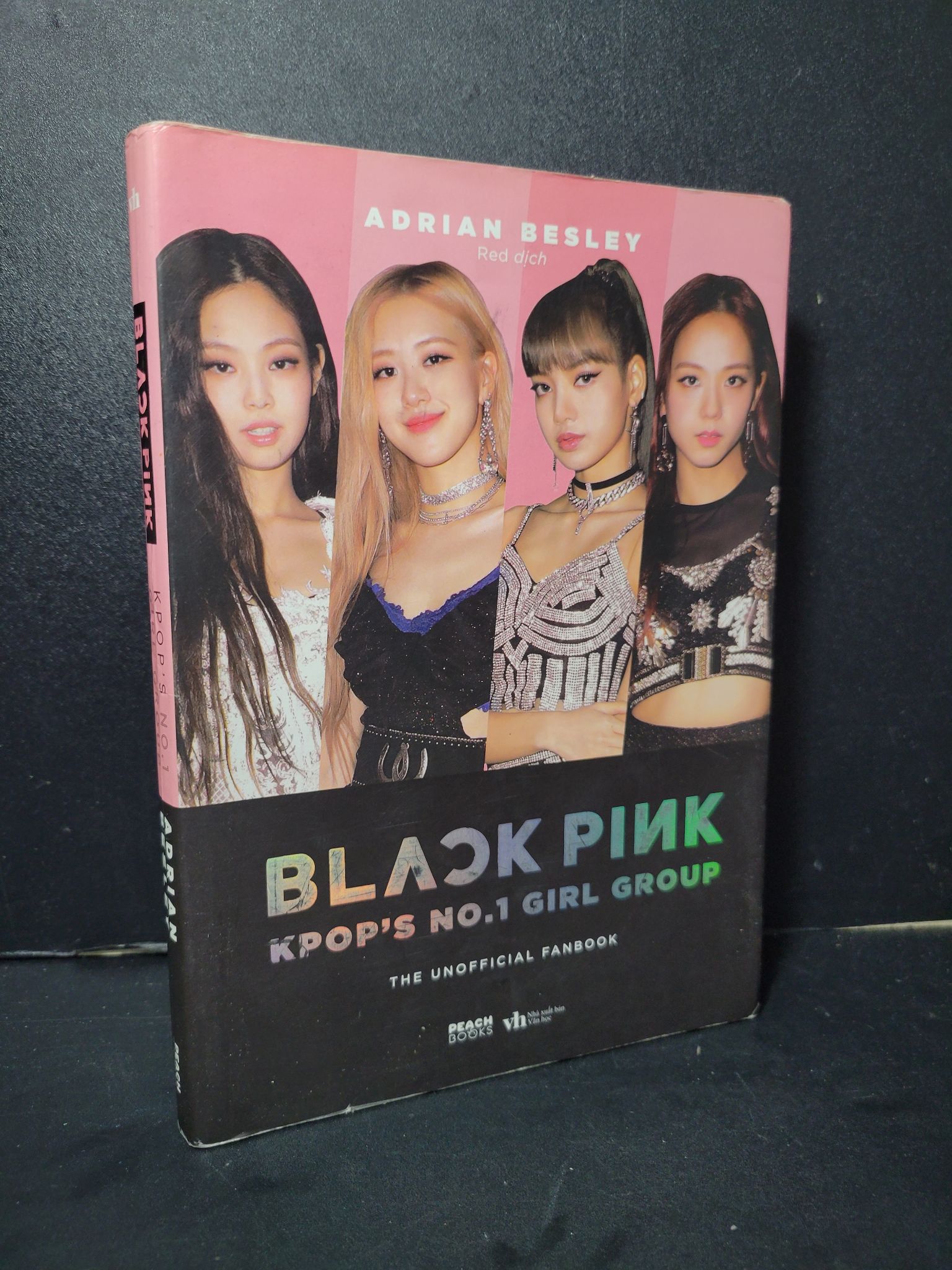 Blackpink Kpop's No.1 girl group mới 80% bẩn áo bìa, có chữ viết 2020 Adrian Besley HCM2205 DANH NHÂN