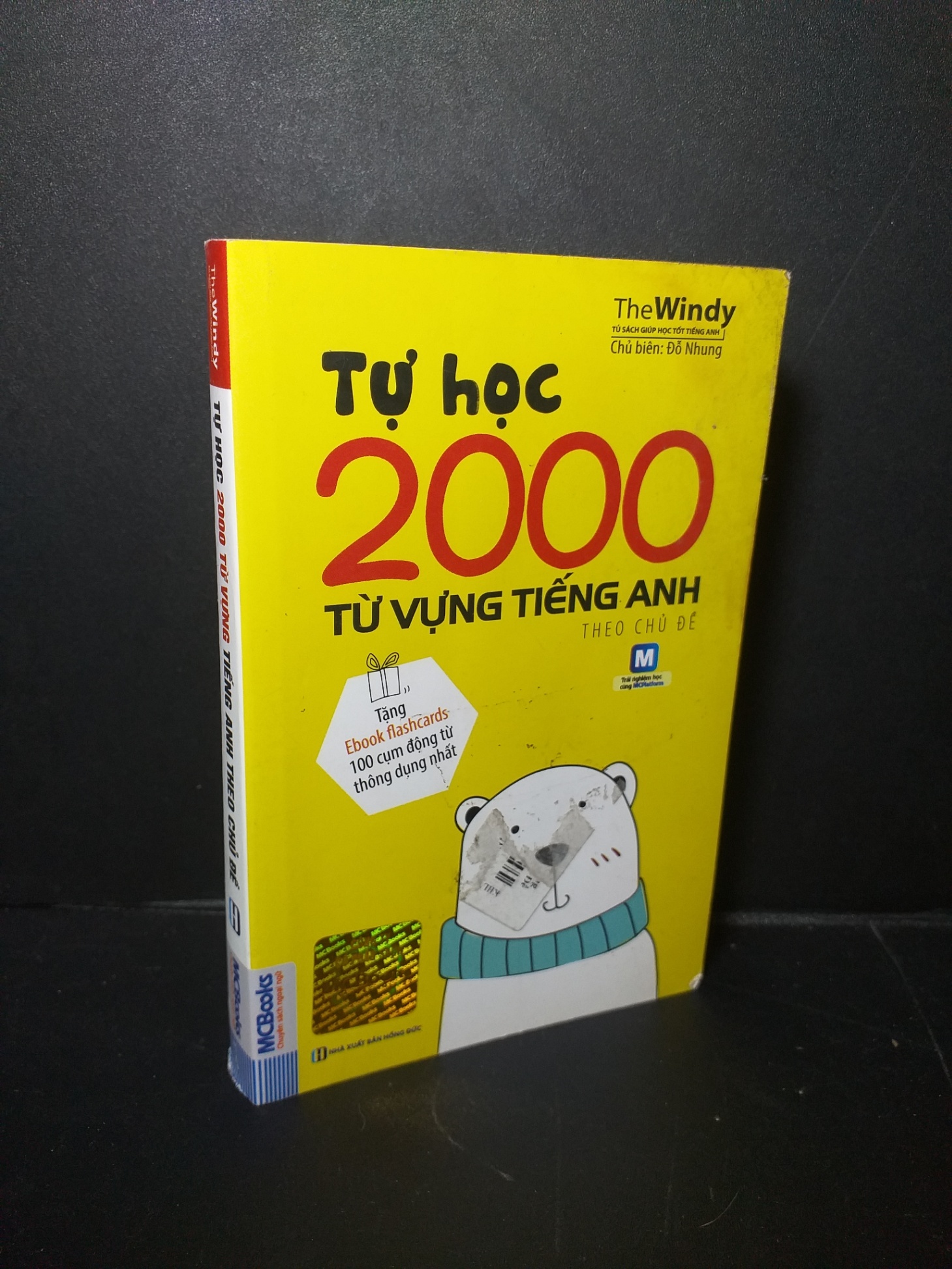 Tự học 2000 từ vựng tiếng anh theo chủ đề 2020 mới 70% bẩn bìa, tróc gáy, bị mốc The Windy HCM0906 HỌC NGOẠI NGỮ