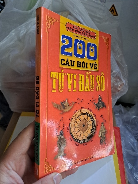 200 câu hỏi về tử vi đẩu số Thiệu Vĩ Hoa mới 80% ố 2011 HCM2507